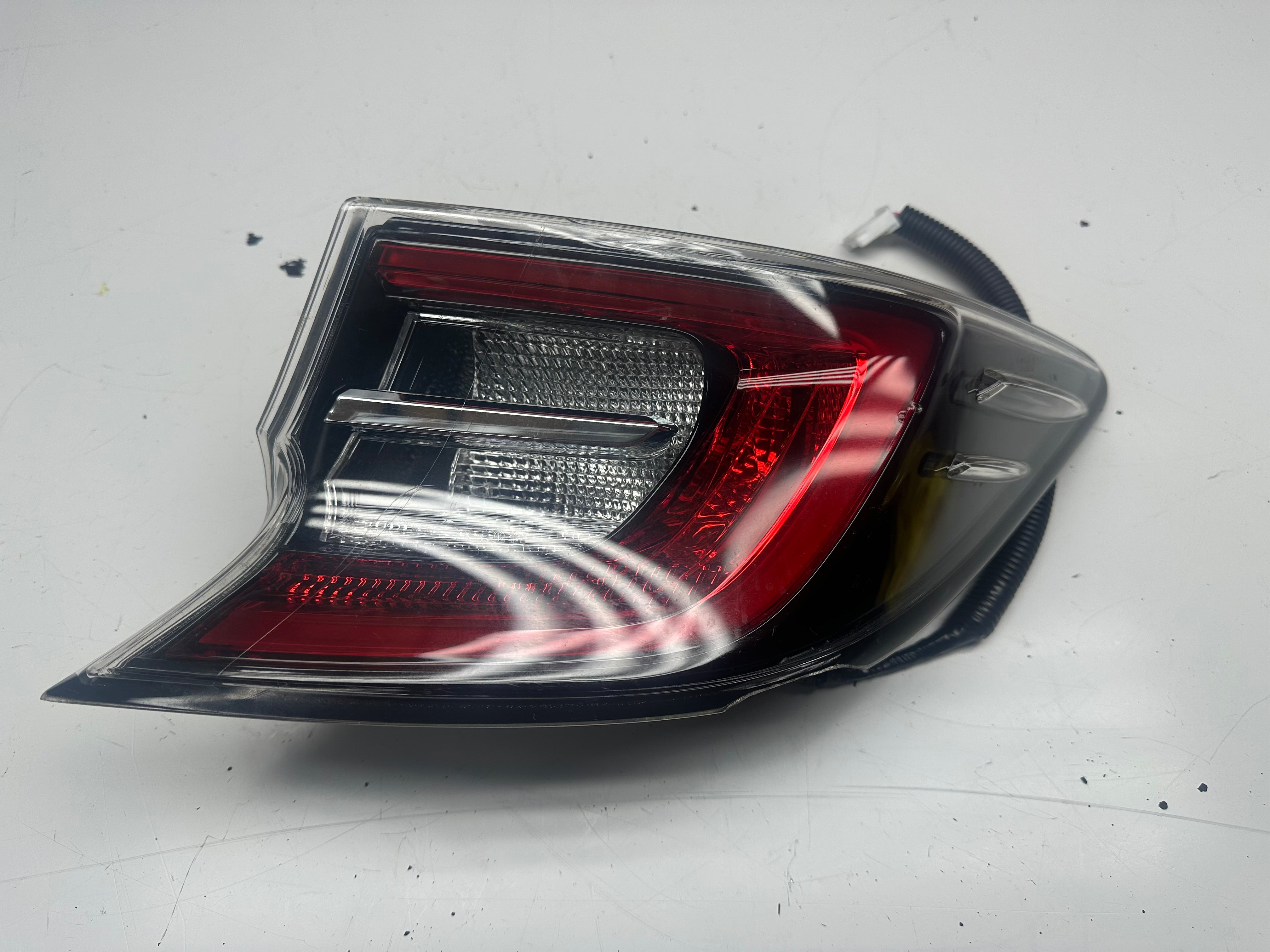 Toyota Corolla 2018-2021 Hatchback Outer Right Rear Tail Light V350/010R