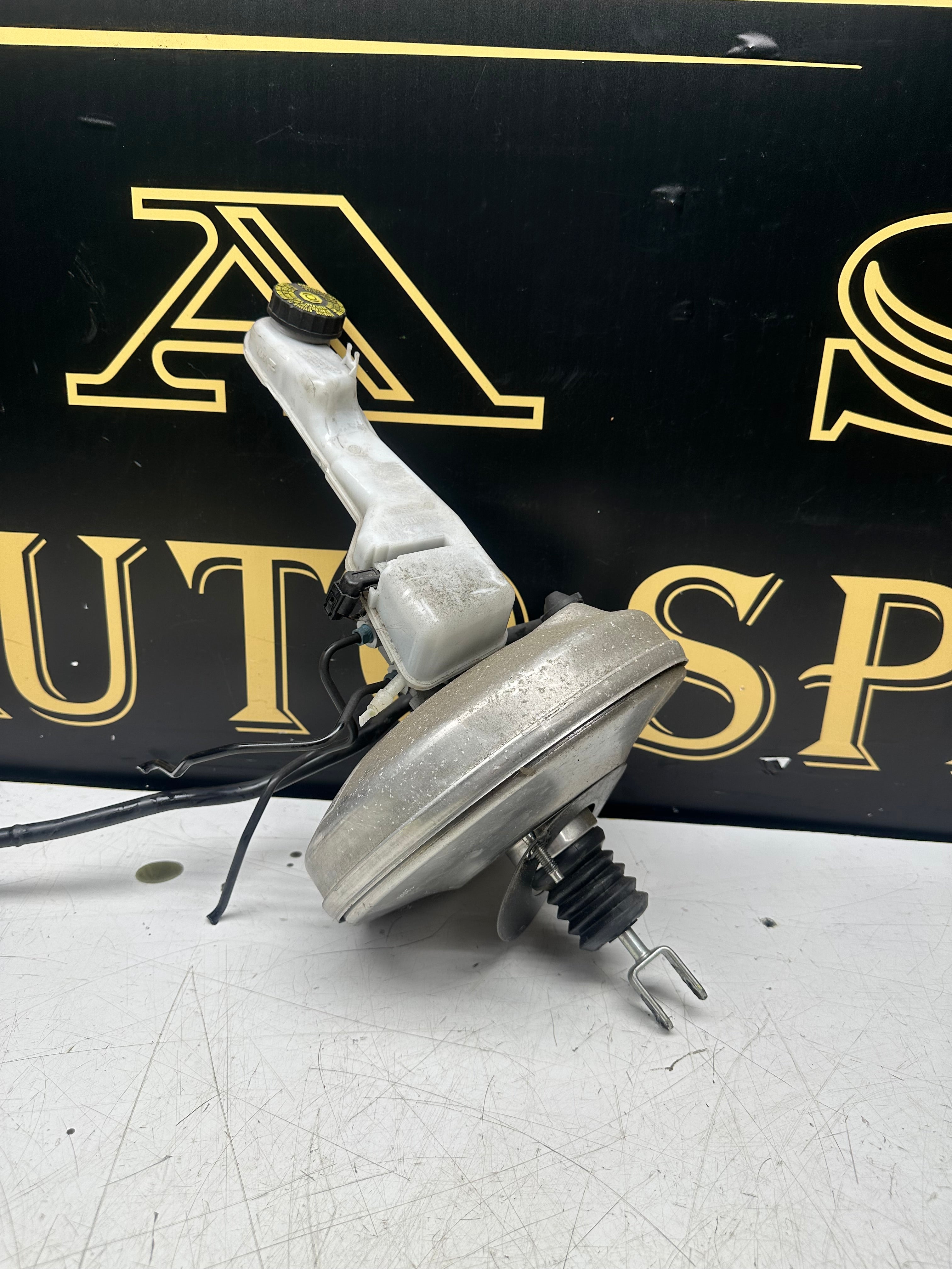 BMW 2 Series F45 Brake Servo Master Cylinder 6854645 2014–2021