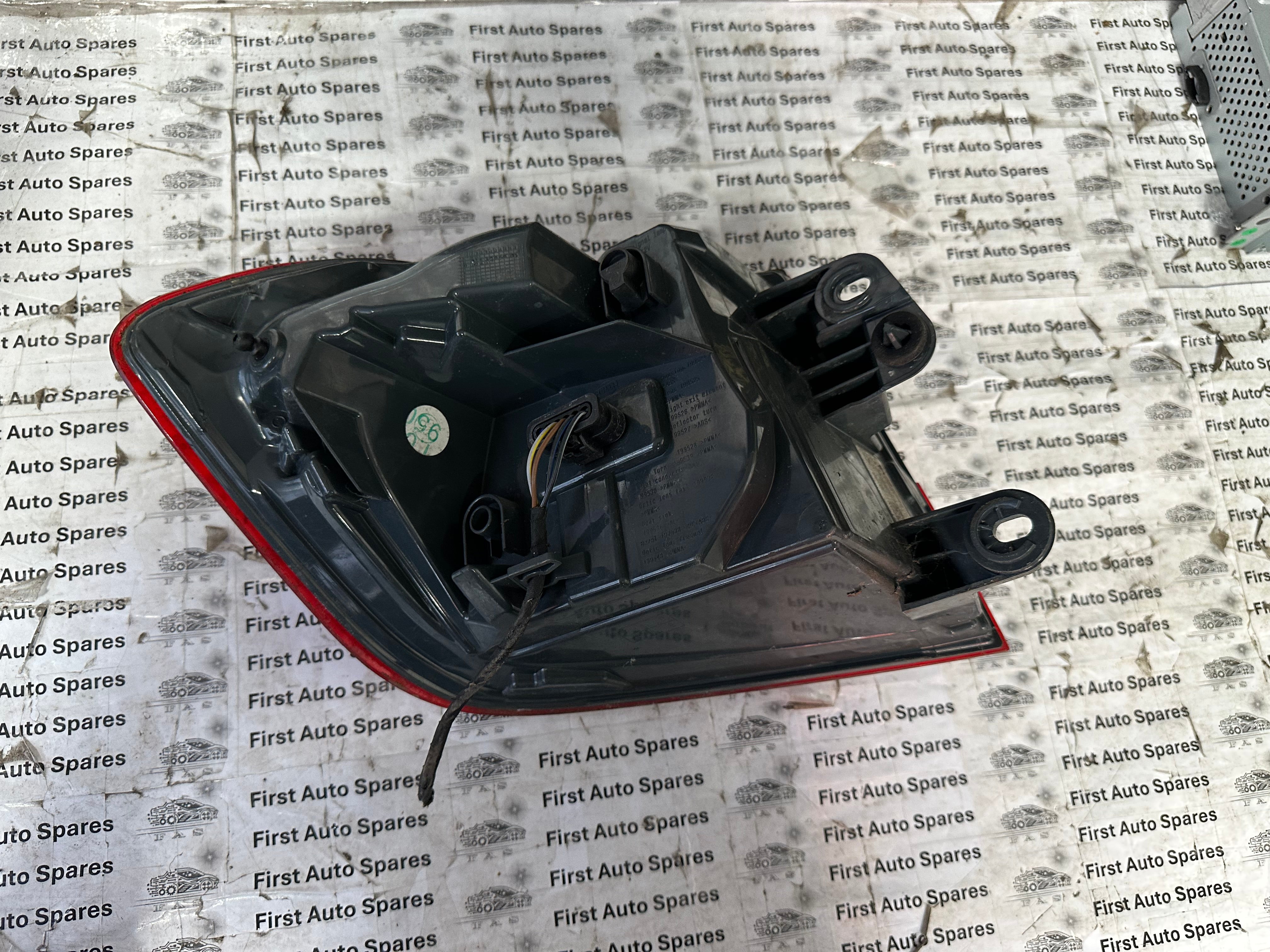 BMW 3 Series F30 M Sport Right O/S Rear Tail Light (H4736911806)