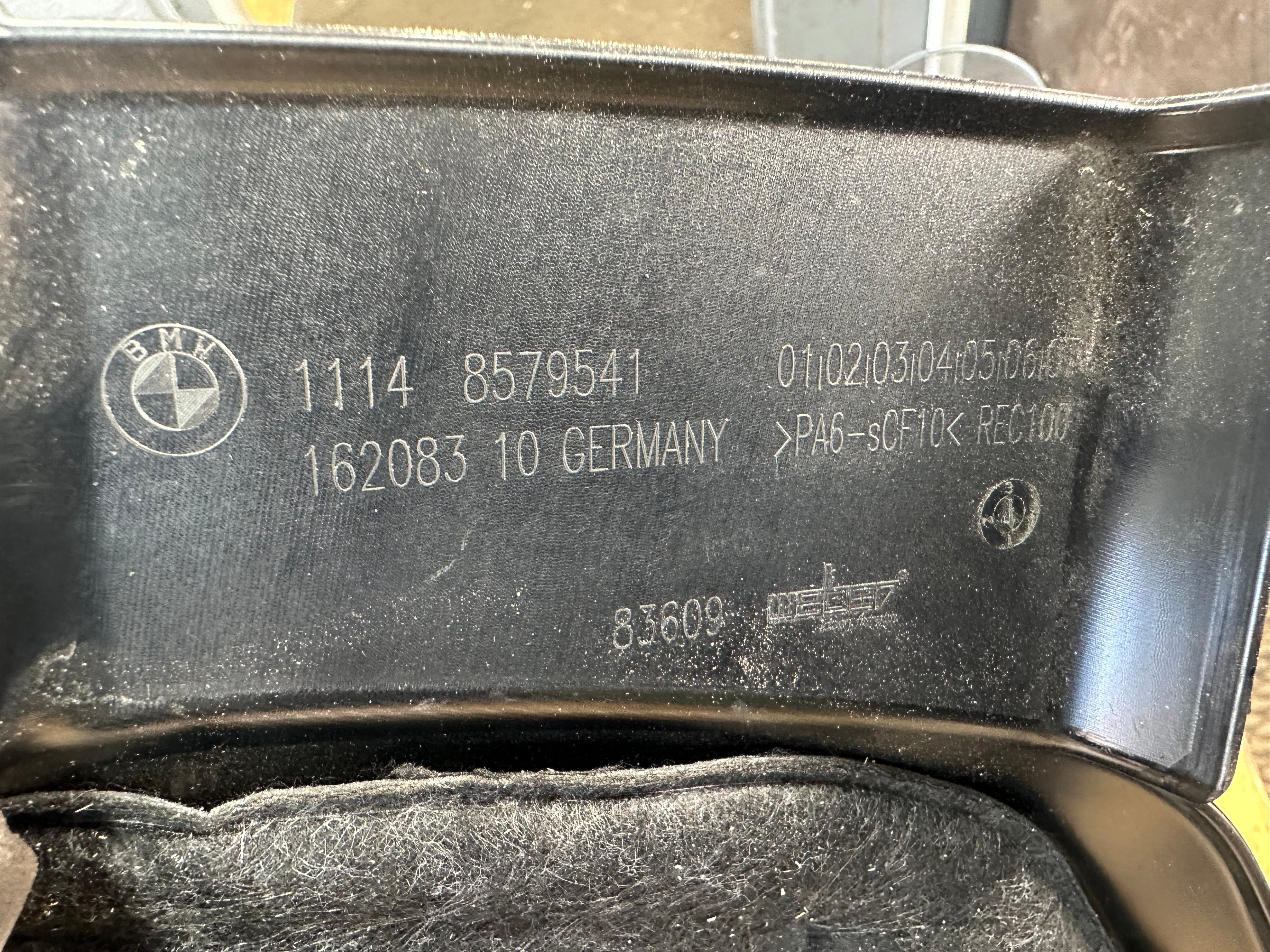 BMW 3 5 6 X3 X4 Series G20 G21 G30 G31 G32 G01 G02 Engine Cover 2.0d B47 (8579541)