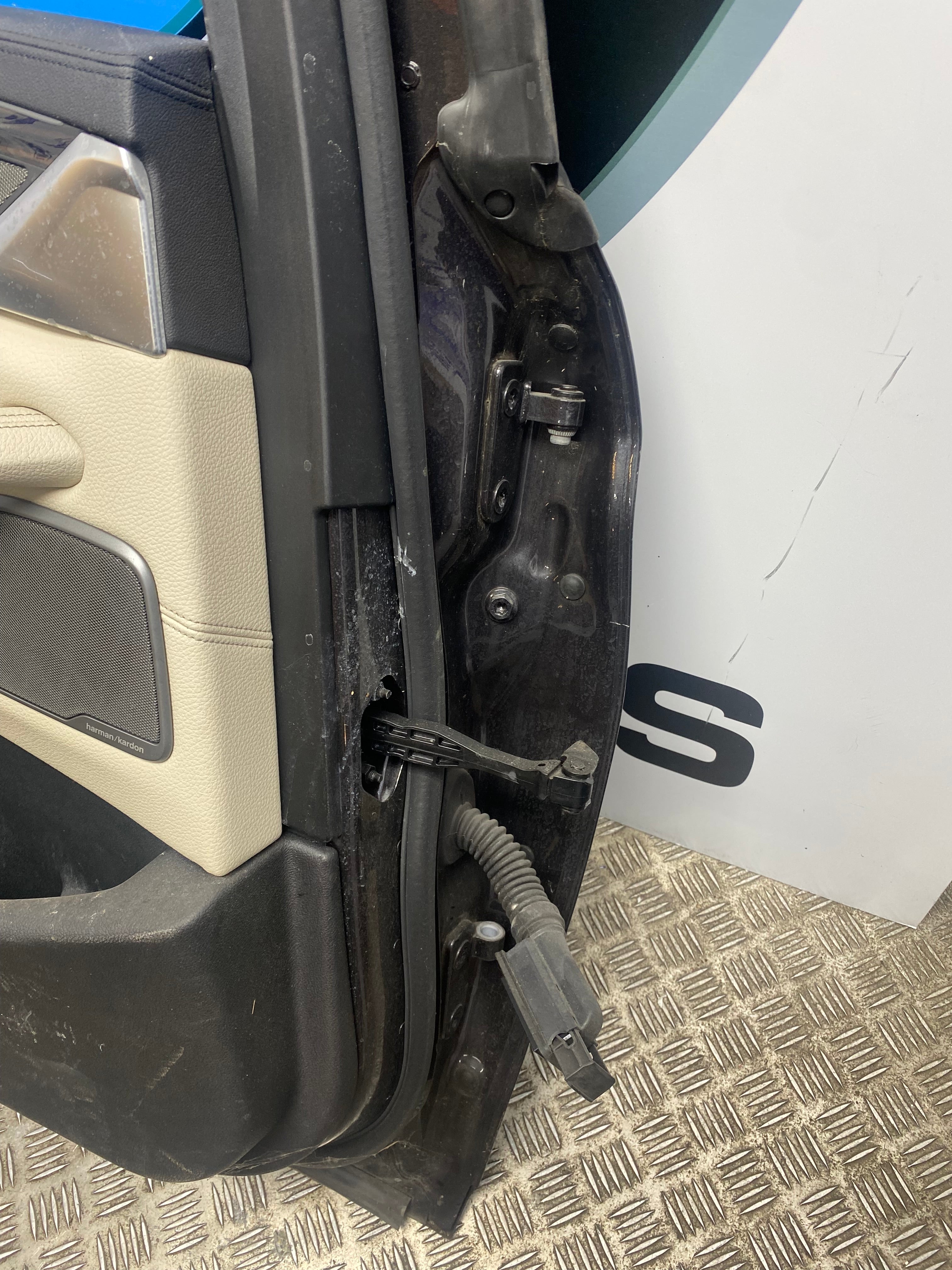 BMW 5 Series G31 Rear Passenger Side Door – 2017–2024