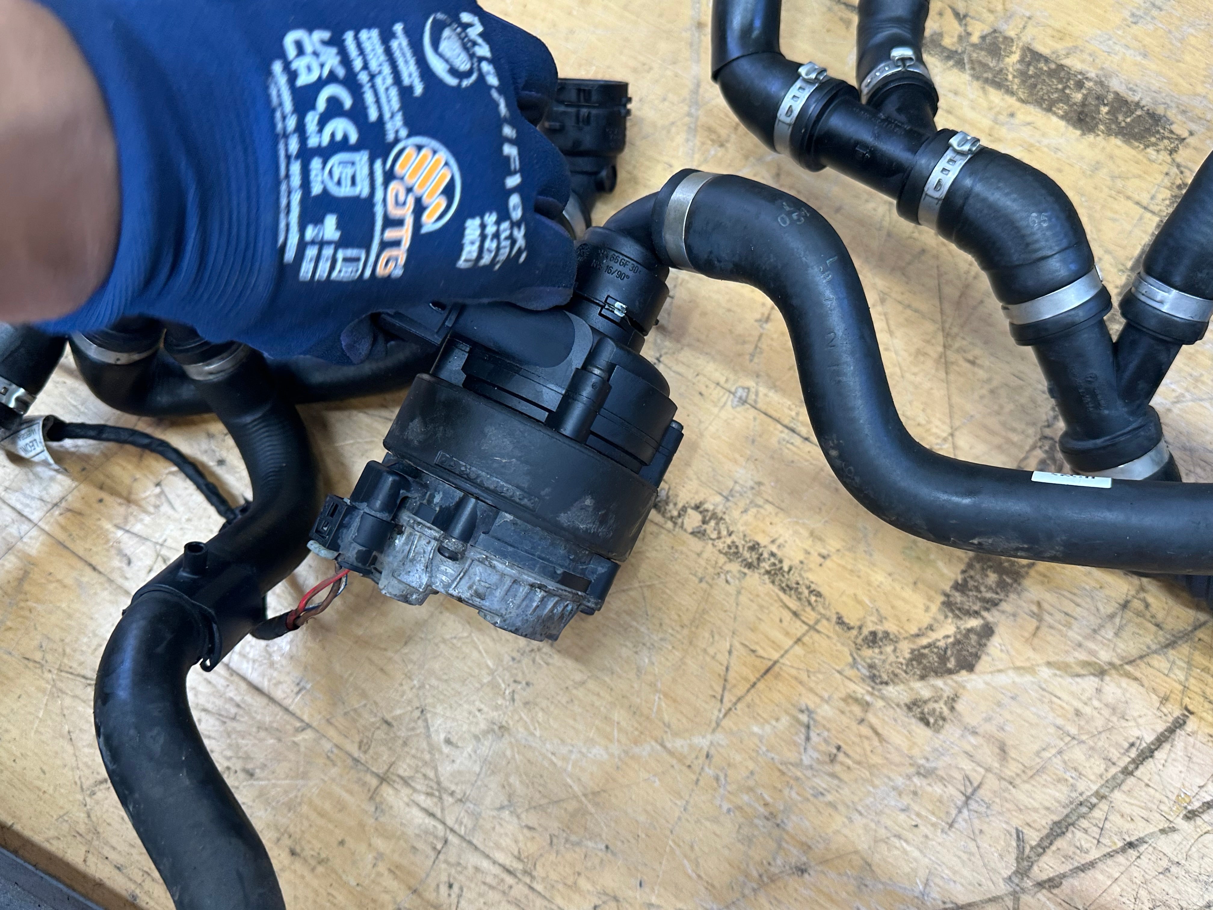 BMW 3 Series F30 330e 2017 Air Con Receiver Dryer & Pipes 2.0 Hybrid (15524665) (9364662)