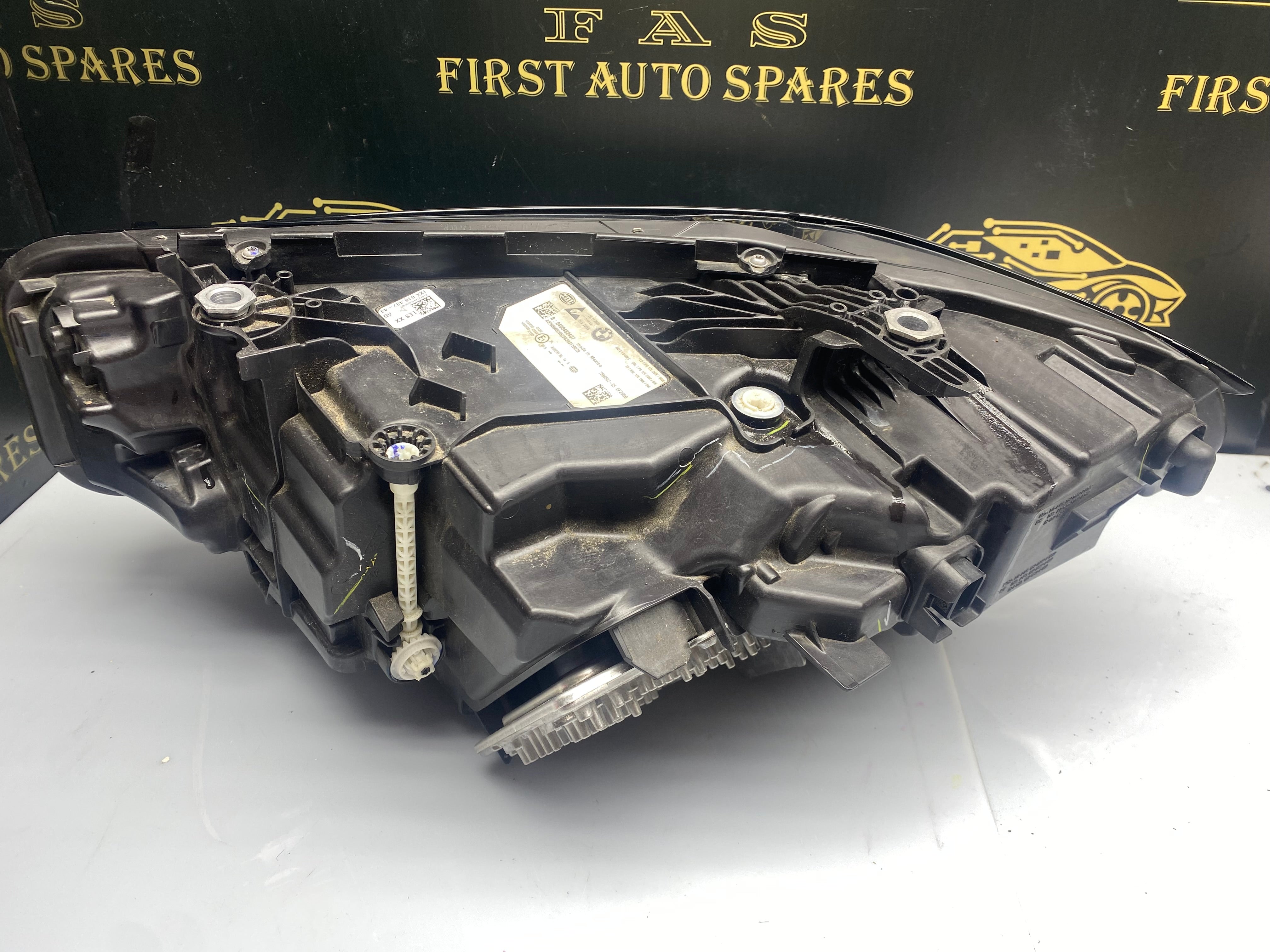 BMW 3 Series G20 LCI LED Right Headlight 2022–Present (7886662-05)