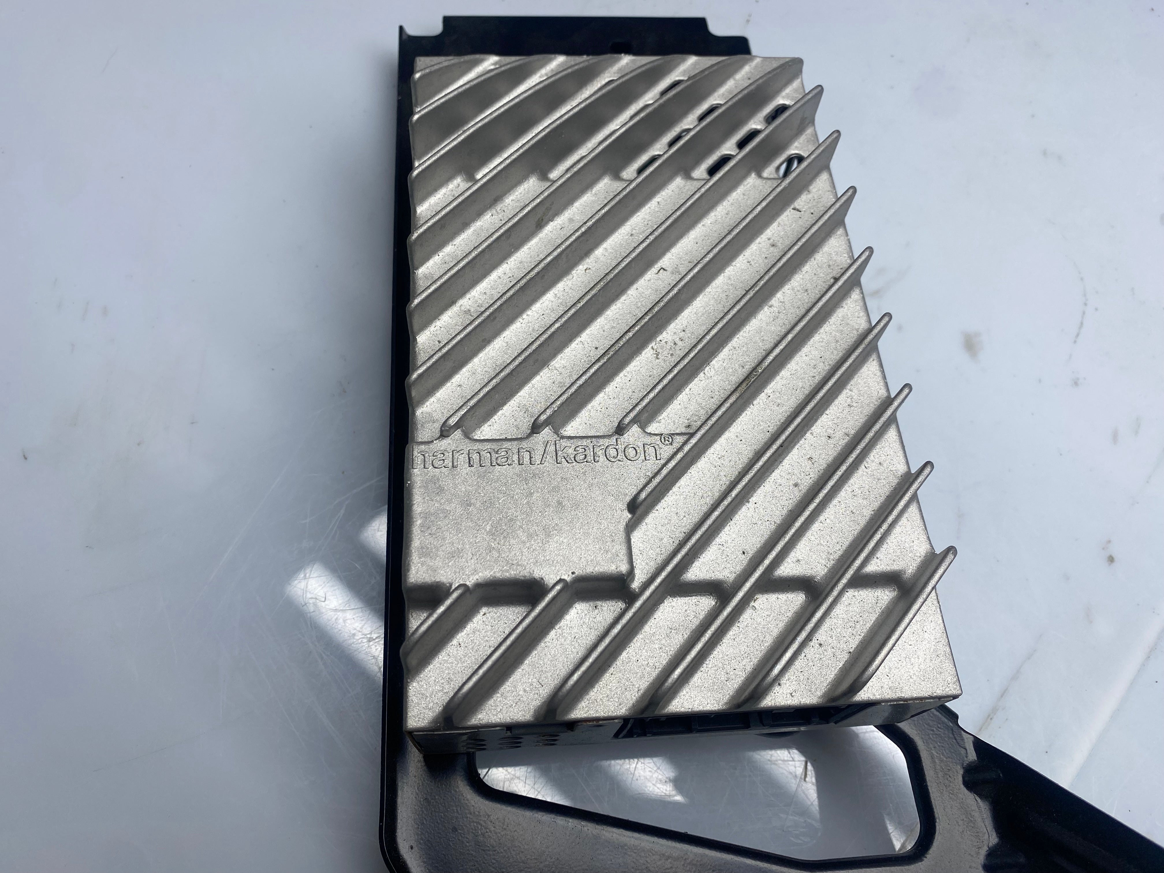 BMW 1 Series F20 Harman Kardon Speaker Amplifier – 2011–2019 (201173-10)