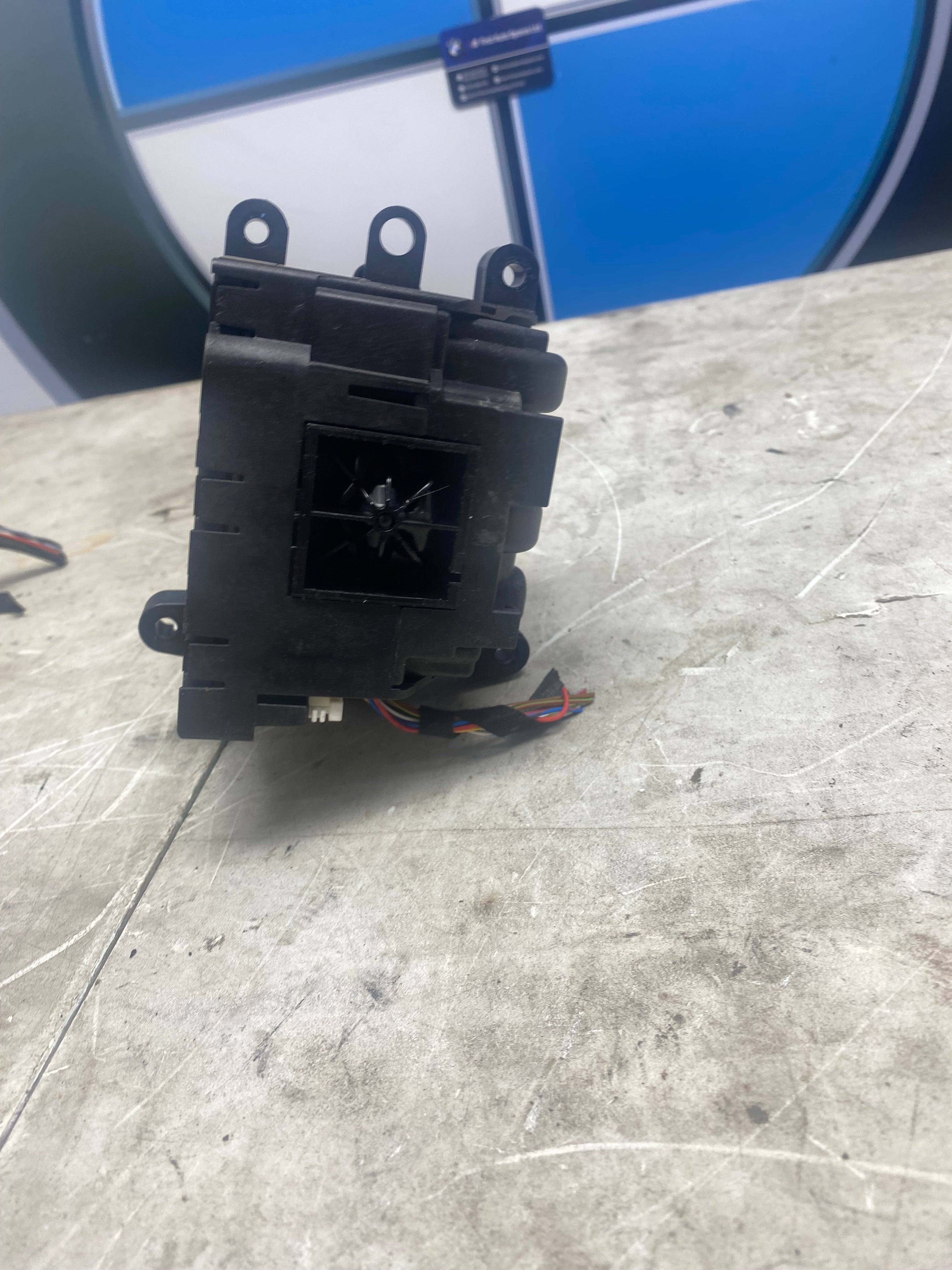 BMW 1 Series F20 Automatic Gear Selector / Gearshift Lever – 2011–2019