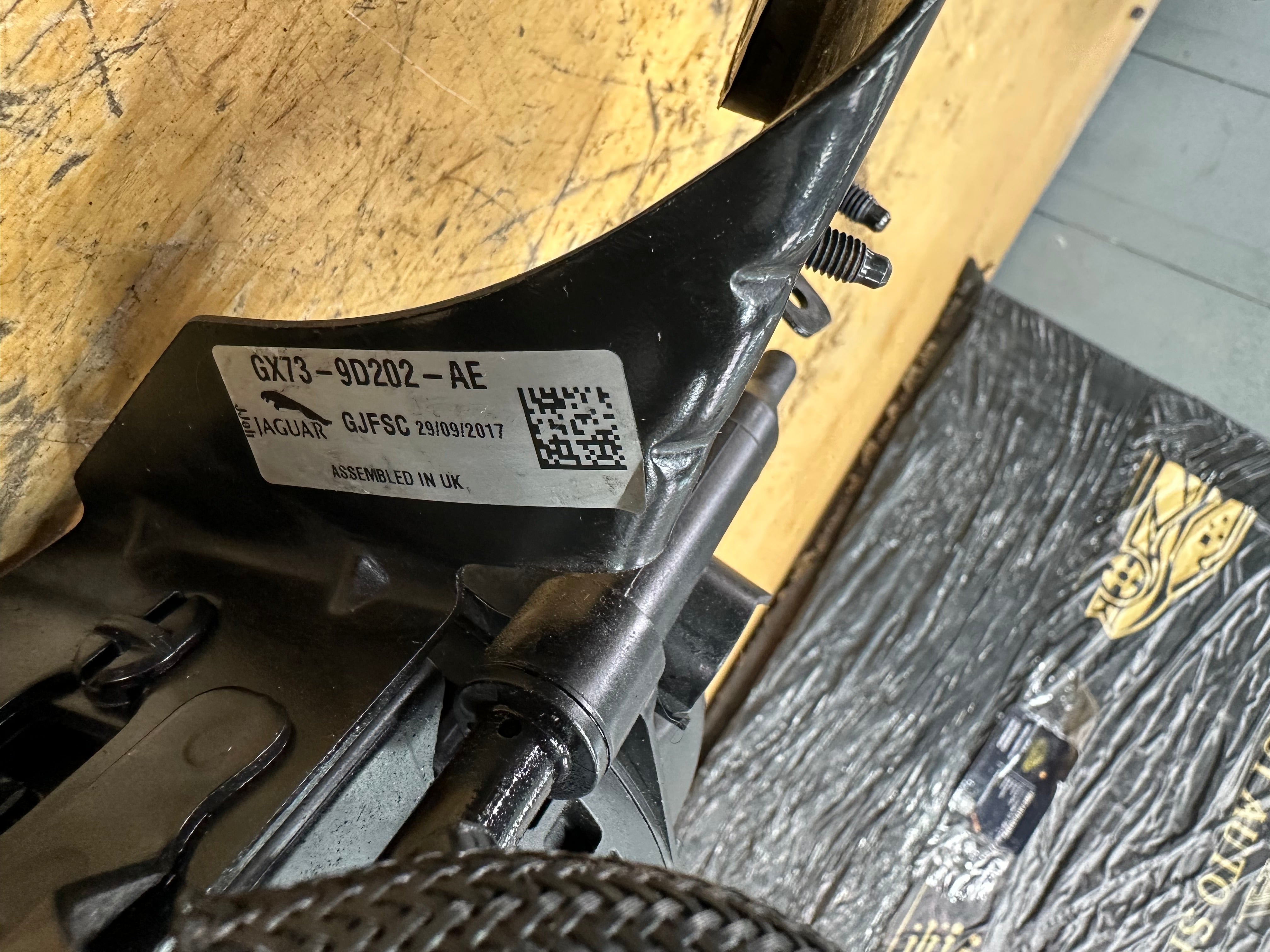 Jaguar F-Pace X761 2017–2021 2.0 Fuel Filter Housing (GX73-9D202-AE)