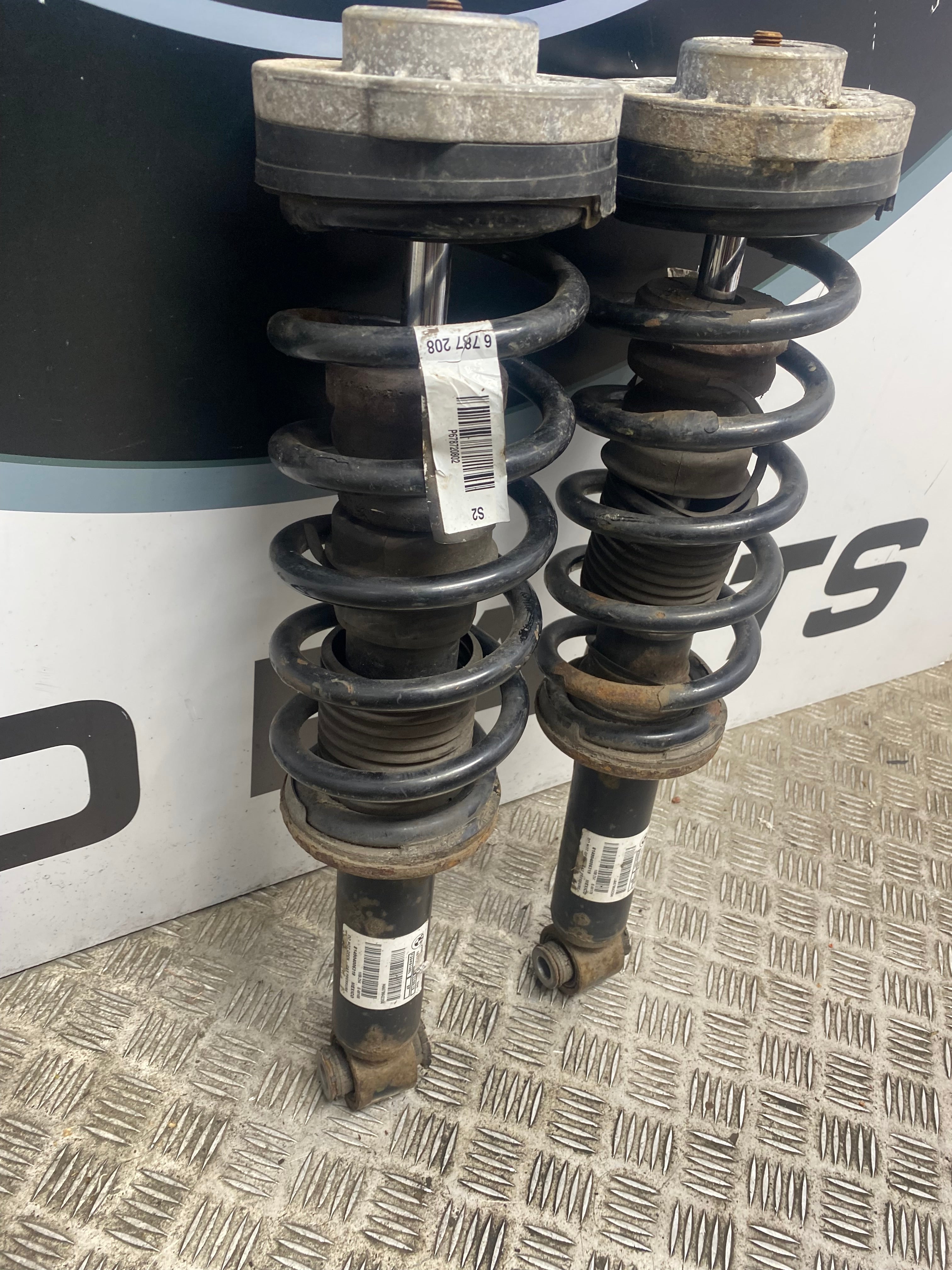 BMW X4 F26 Rear Left & Right Spring Strut Shock Absorber Set 2014–2018