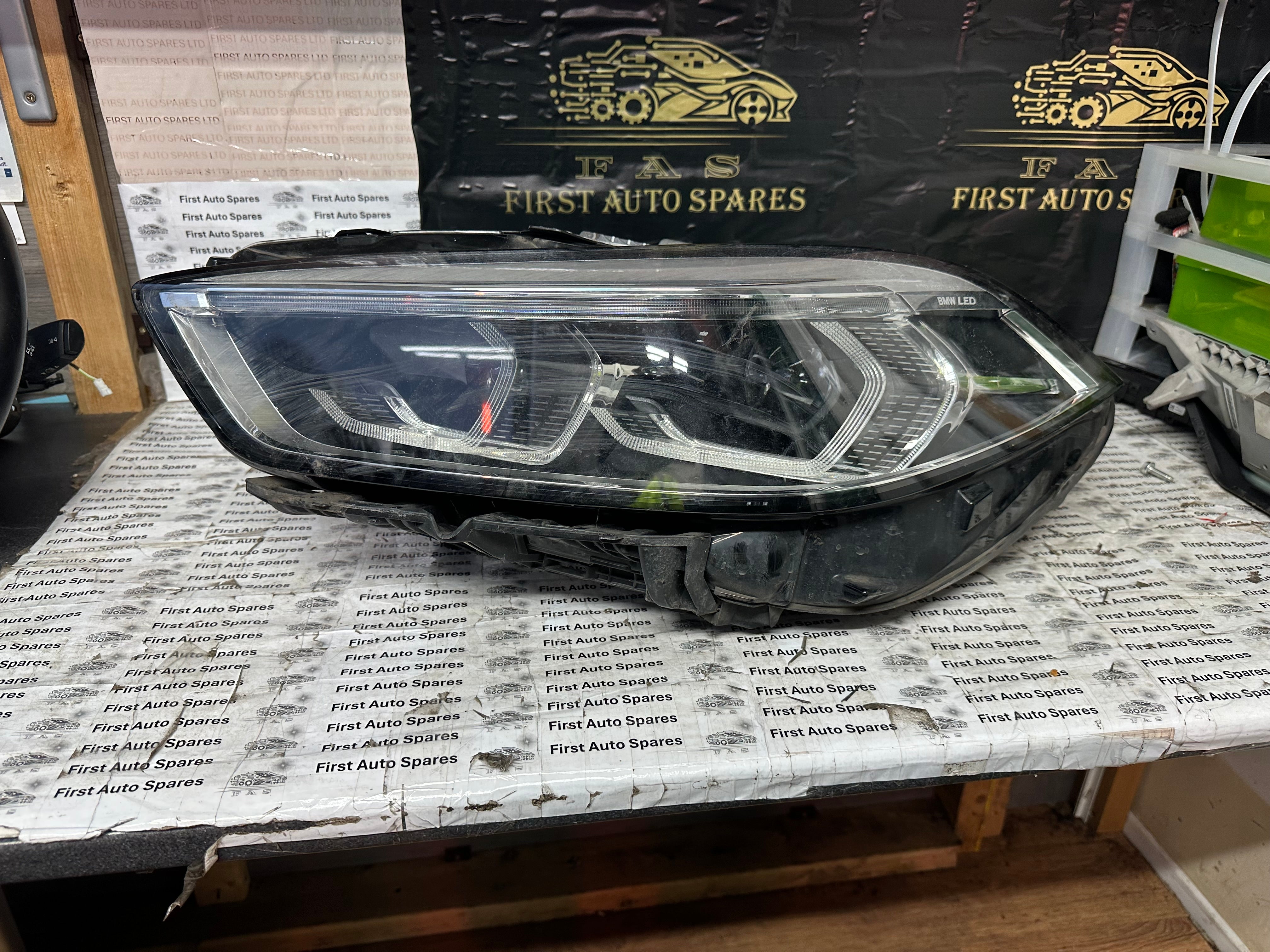 BMW 1 Series F40 Left Complete LED Headlight 2019–2024 (9482809-08)