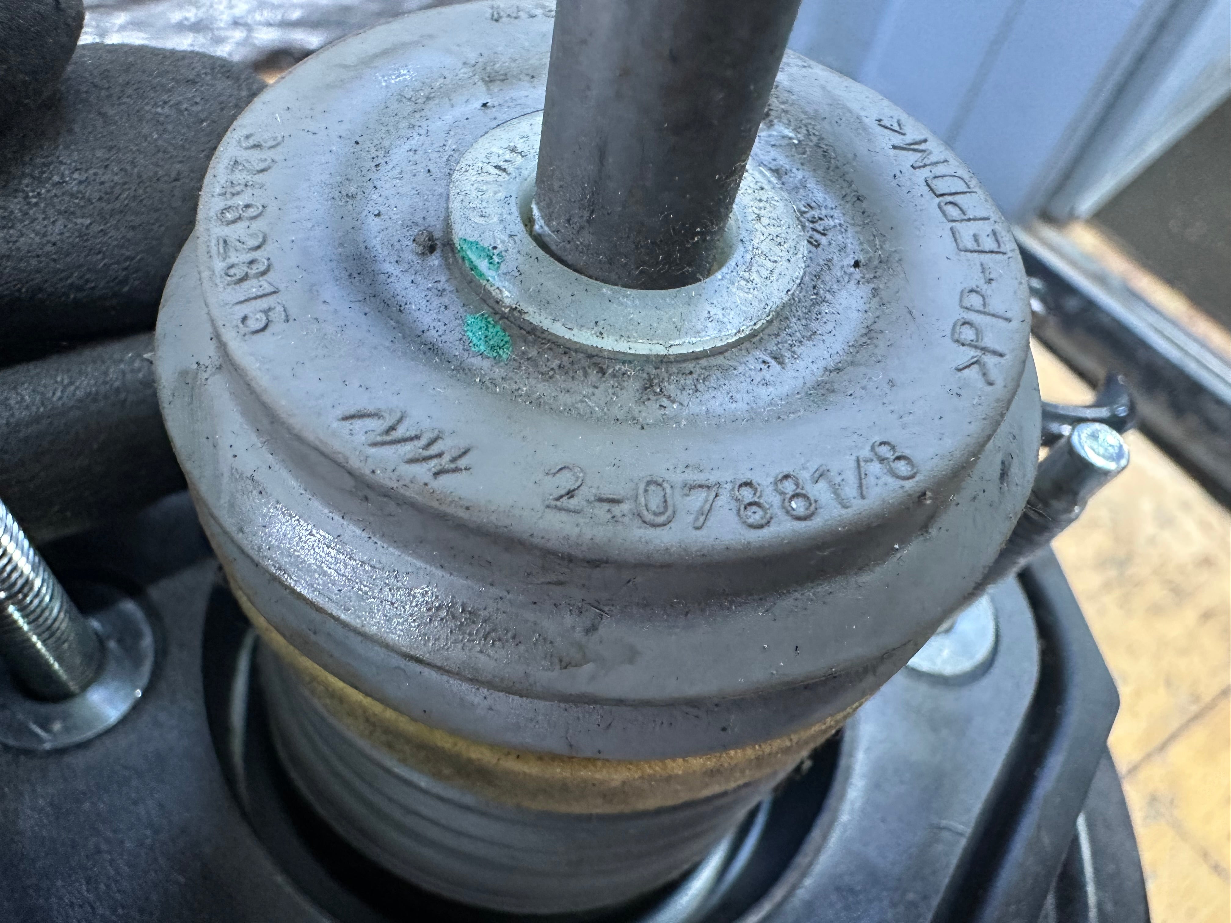 BMW 5 Series F10 2016 Brake Servo and Master Cylinder (296796726 03)