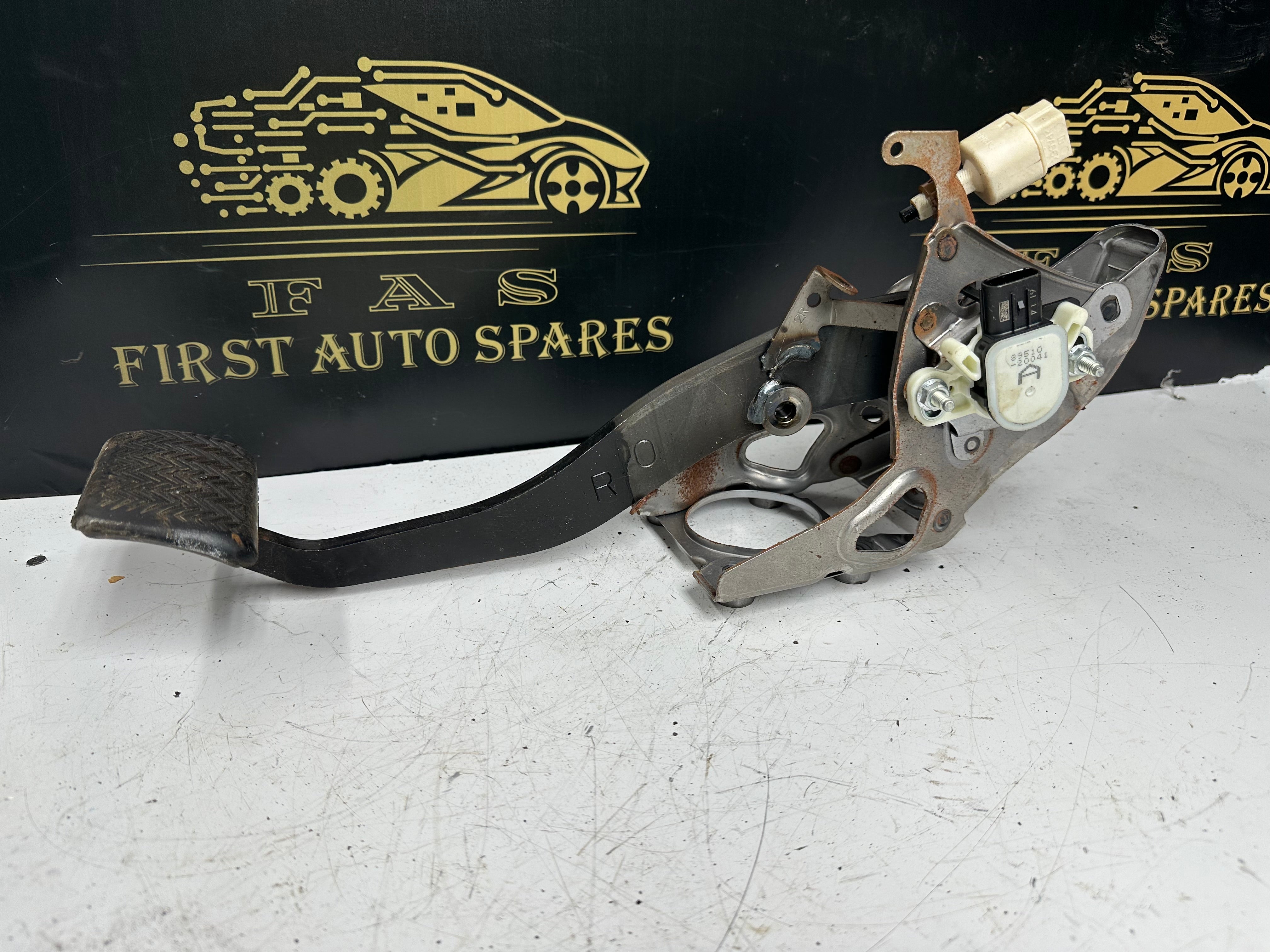 Toyota Prius Plus 2012-2017 Hatchback Brake Pedal and Sensor (89510-20041)