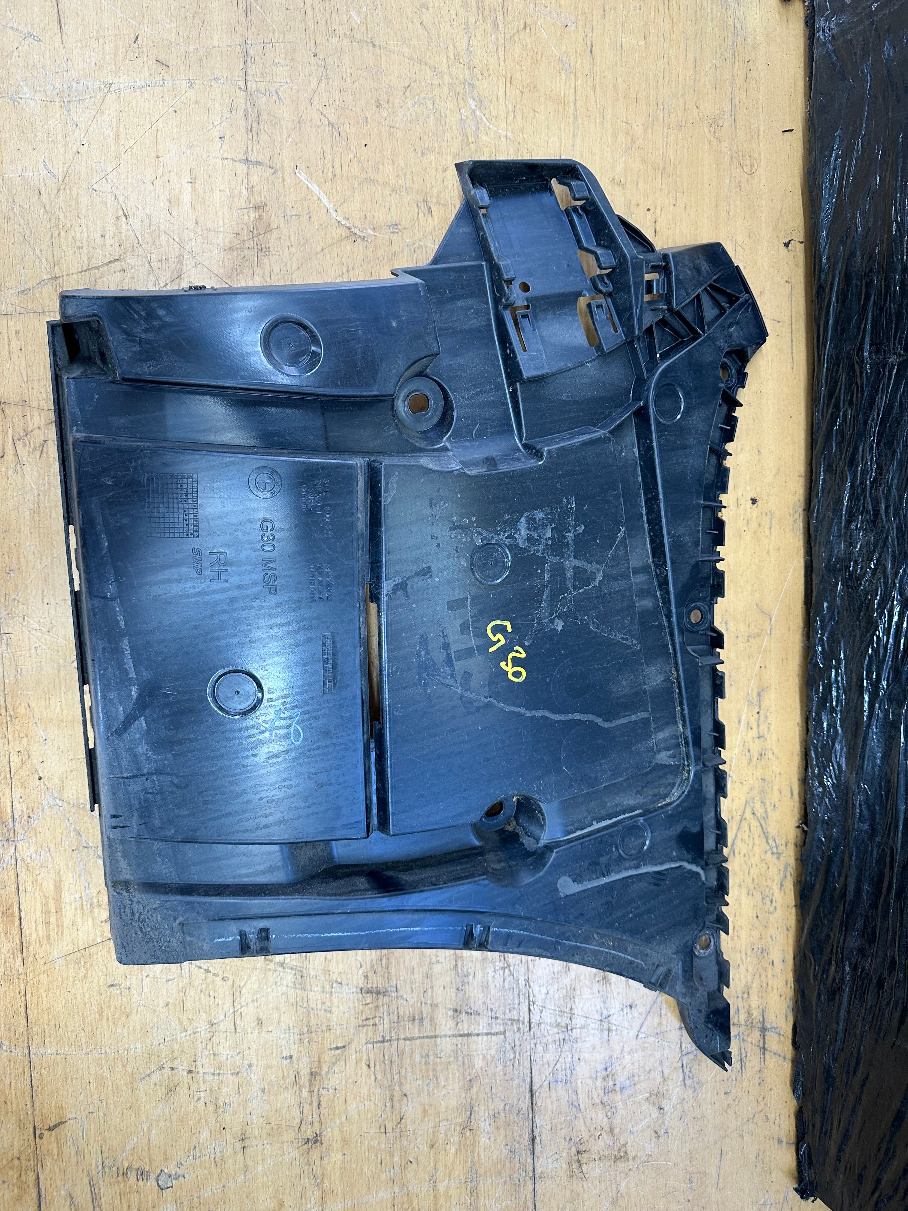 BMW 5 Series G30 G31 2019 Rear Right Bumper Bracket Mount Support / Slider (8066722)