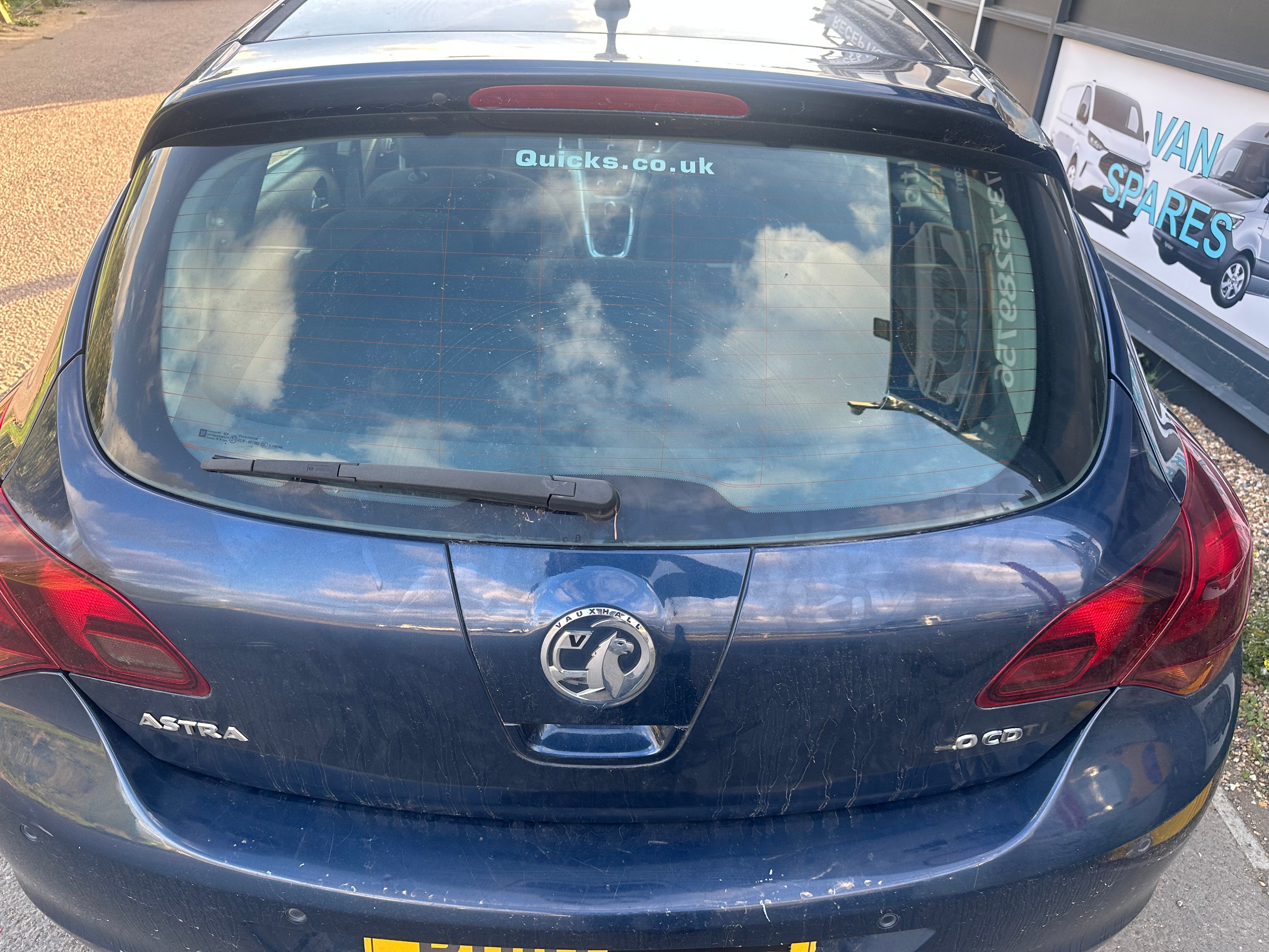 Vauxhall Astra SRi CDTi 2010 For Parts or Full Vehicle Sale (Price For A Wheel Nut Only)