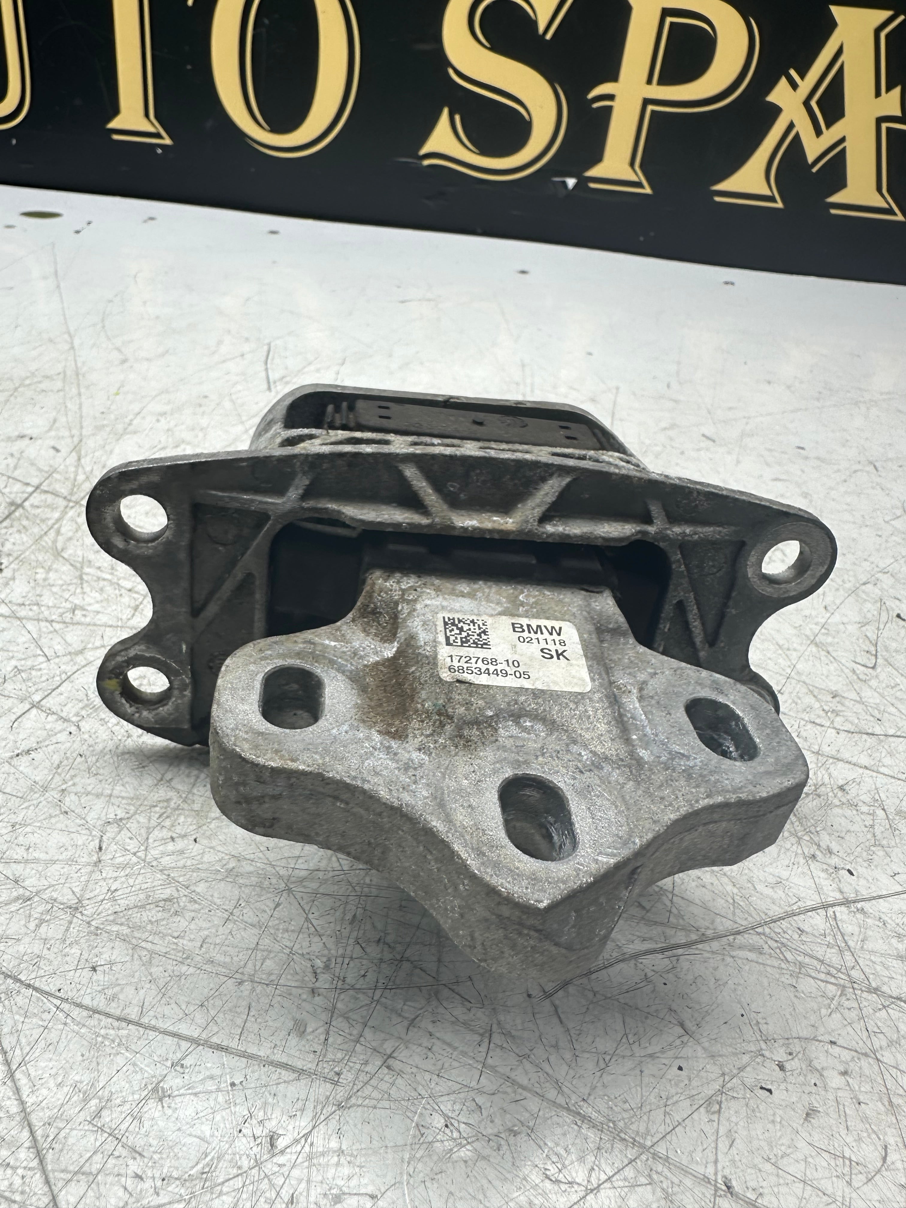 BMW 1 Series/2 Series/X1/X2 Left Side Engine Gearbox Mount 6853449 2014–2025