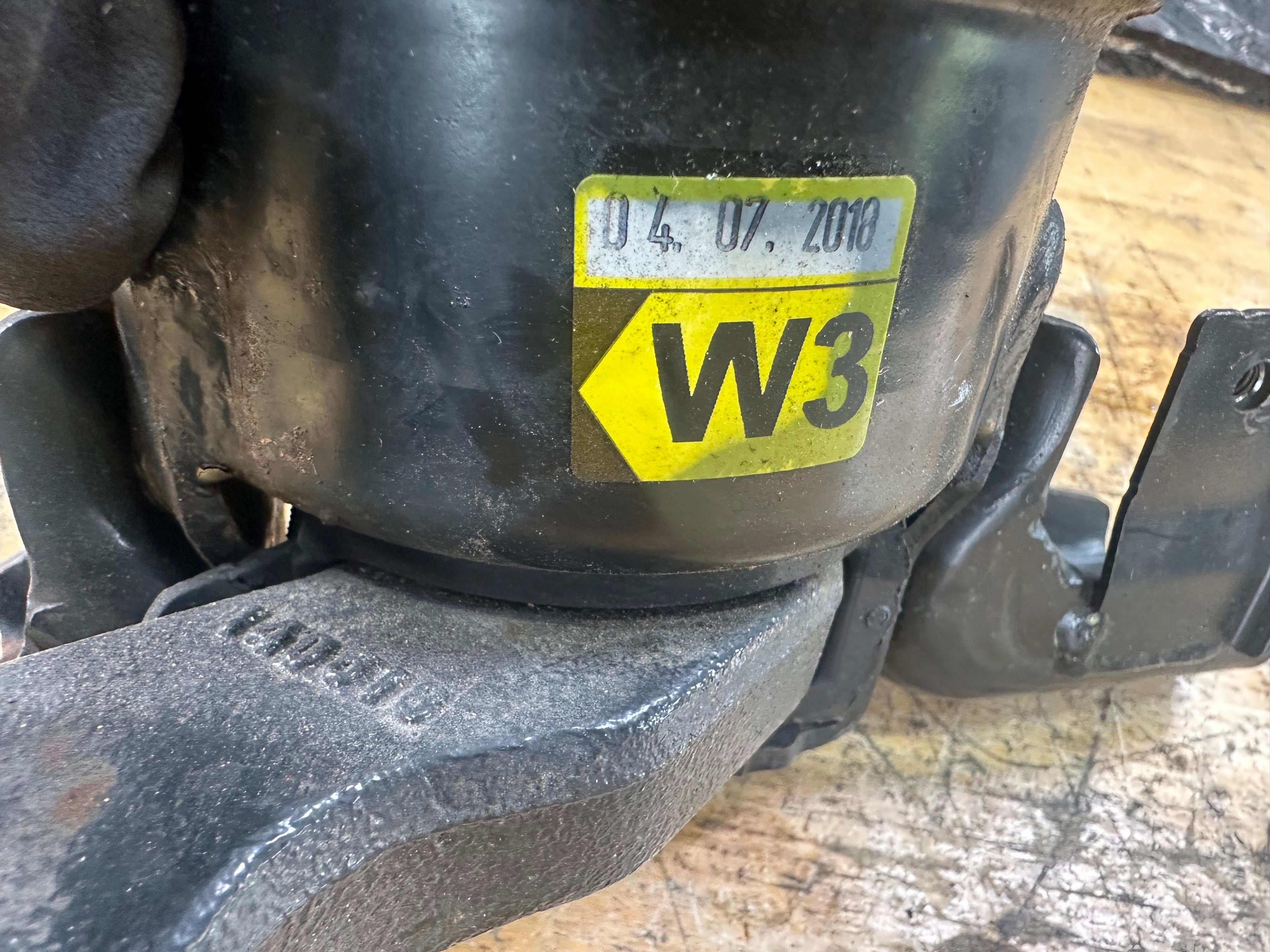 Toyota Yaris 2018 MK3 1.5 Petrol Hybrid Engine Mount (W3)