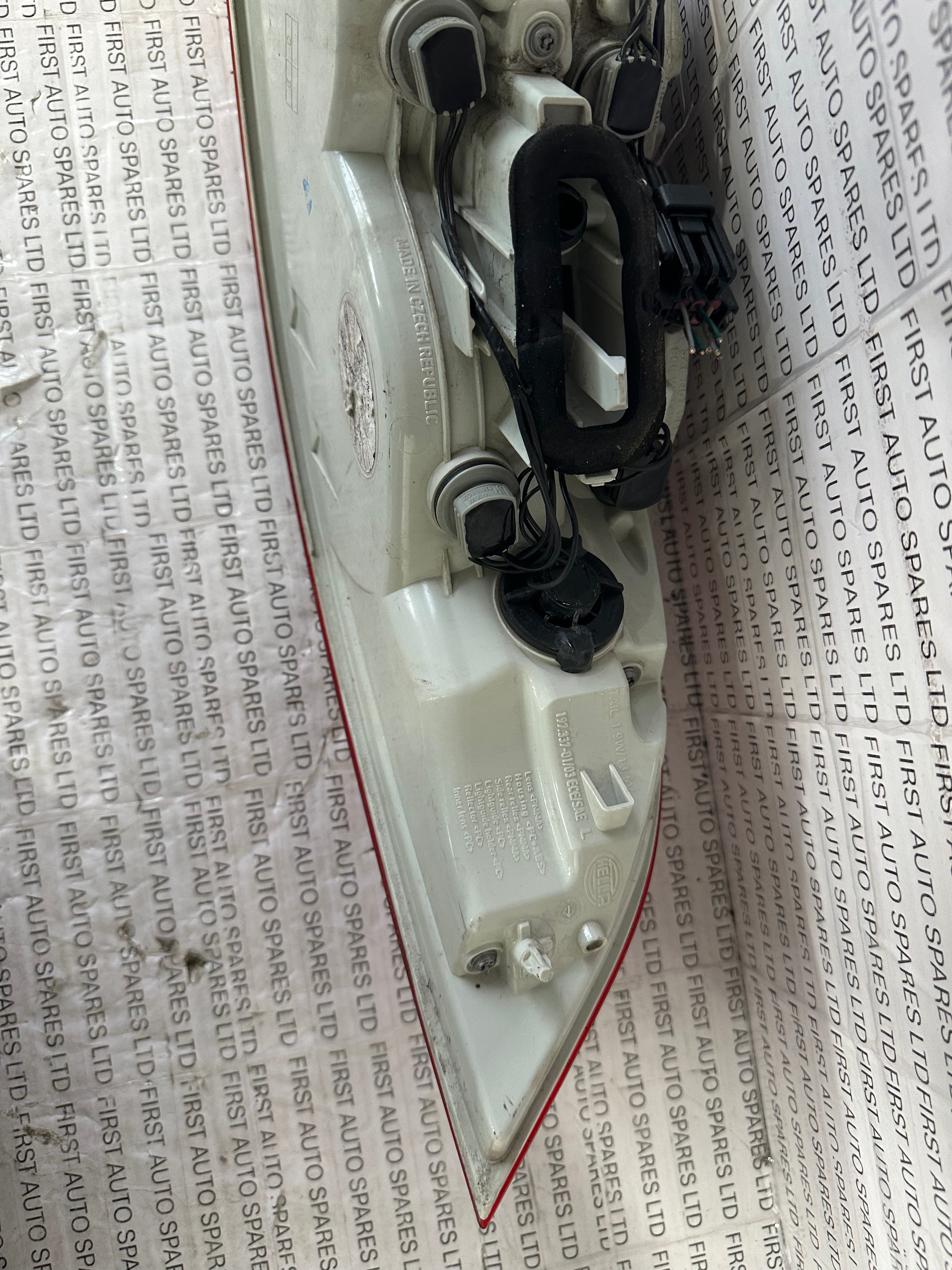 Jaguar XE 2018 MK1 Saloon Left Taillight Outer (197.337-02/03)