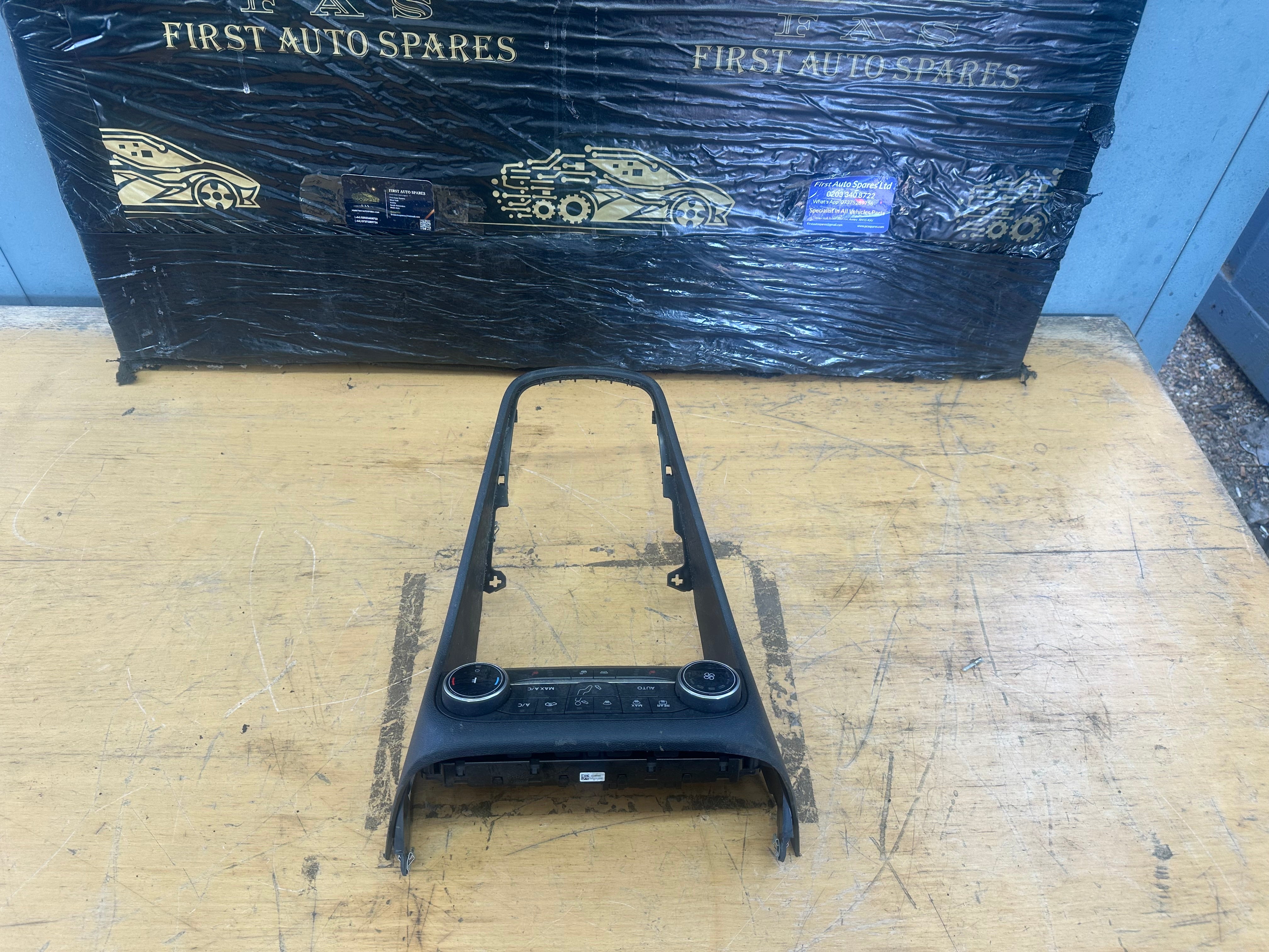 Ford Fiesta 2017-2023 Heater Control Switch Panel & Trim (M1BT-18C612-HD)