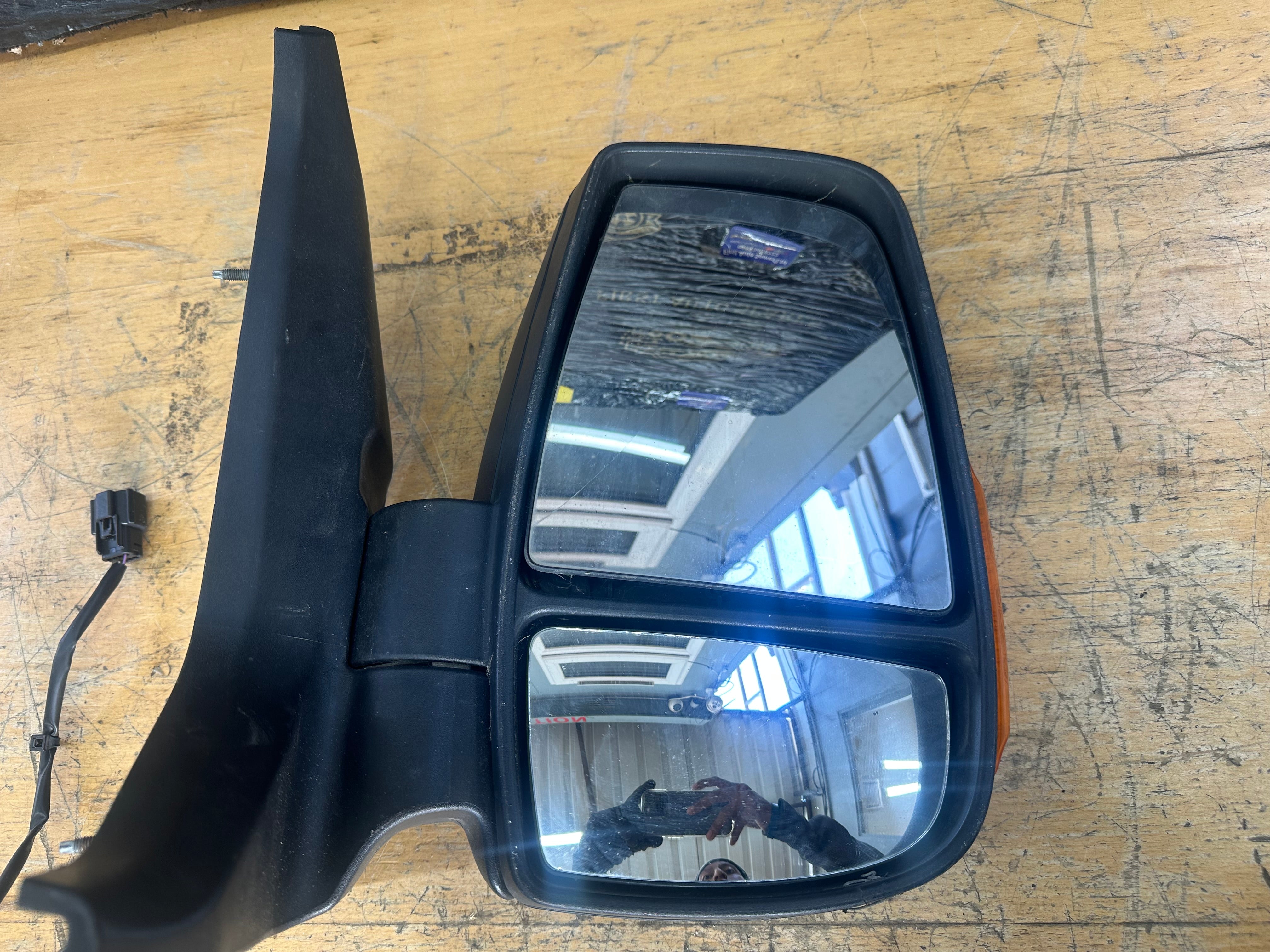 Ford Transit 2021 Mk8 Manual Driver Right Side Wing Mirror (BK31-17682)