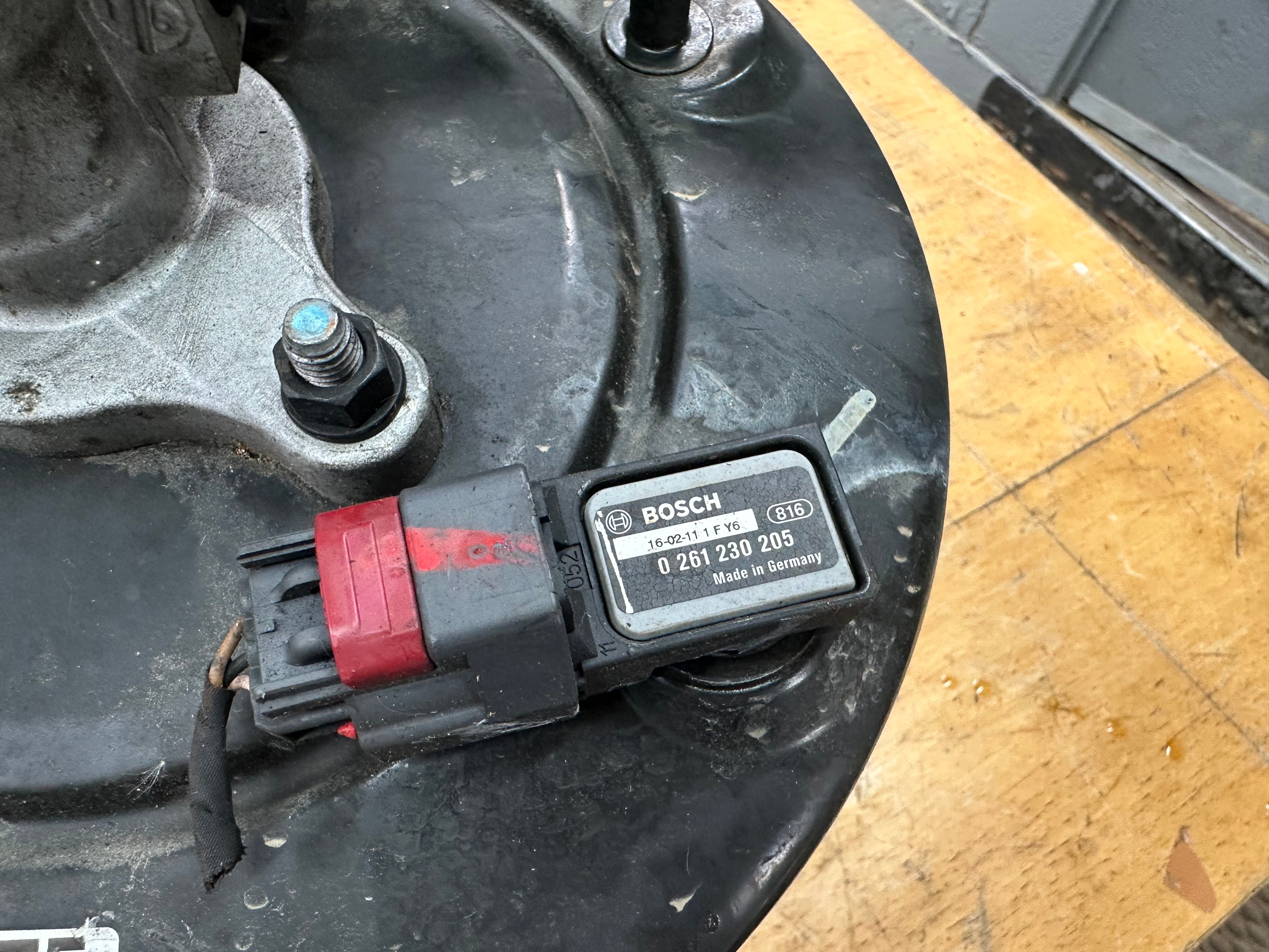 Hyundai i30 2016 / Kia Brake Servo & Master Cylinder (59110-A6550)