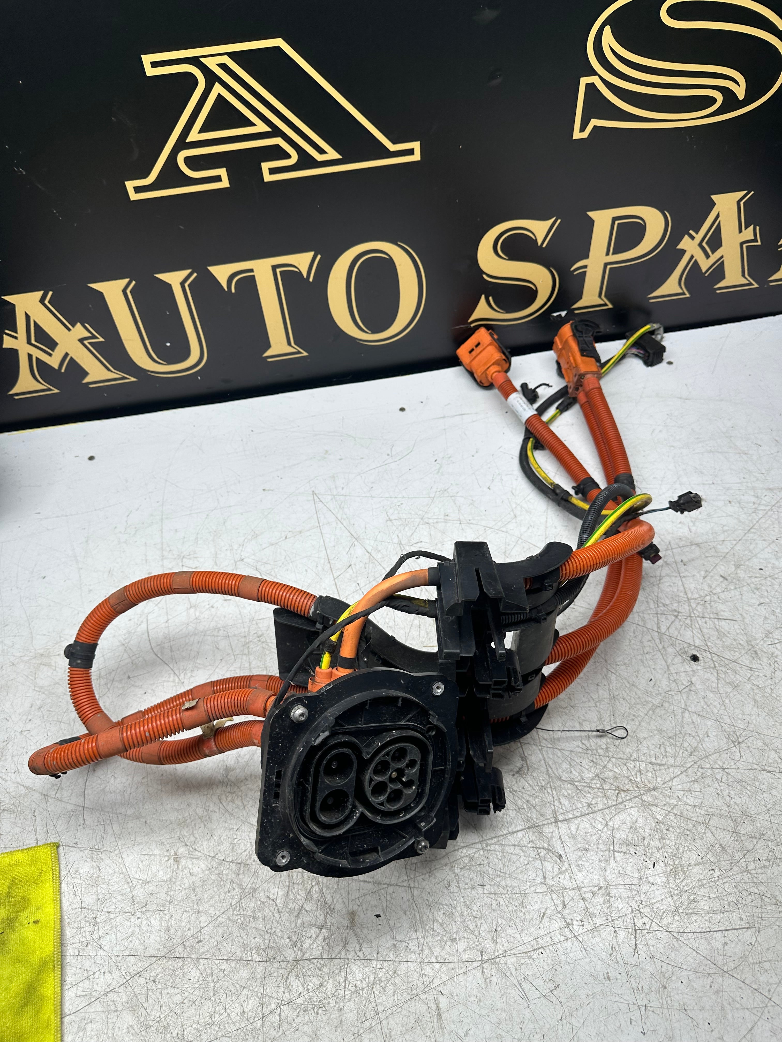 Mercedes Sprinter B910 L2H2 Electric Battery Charging Port – A9105406055