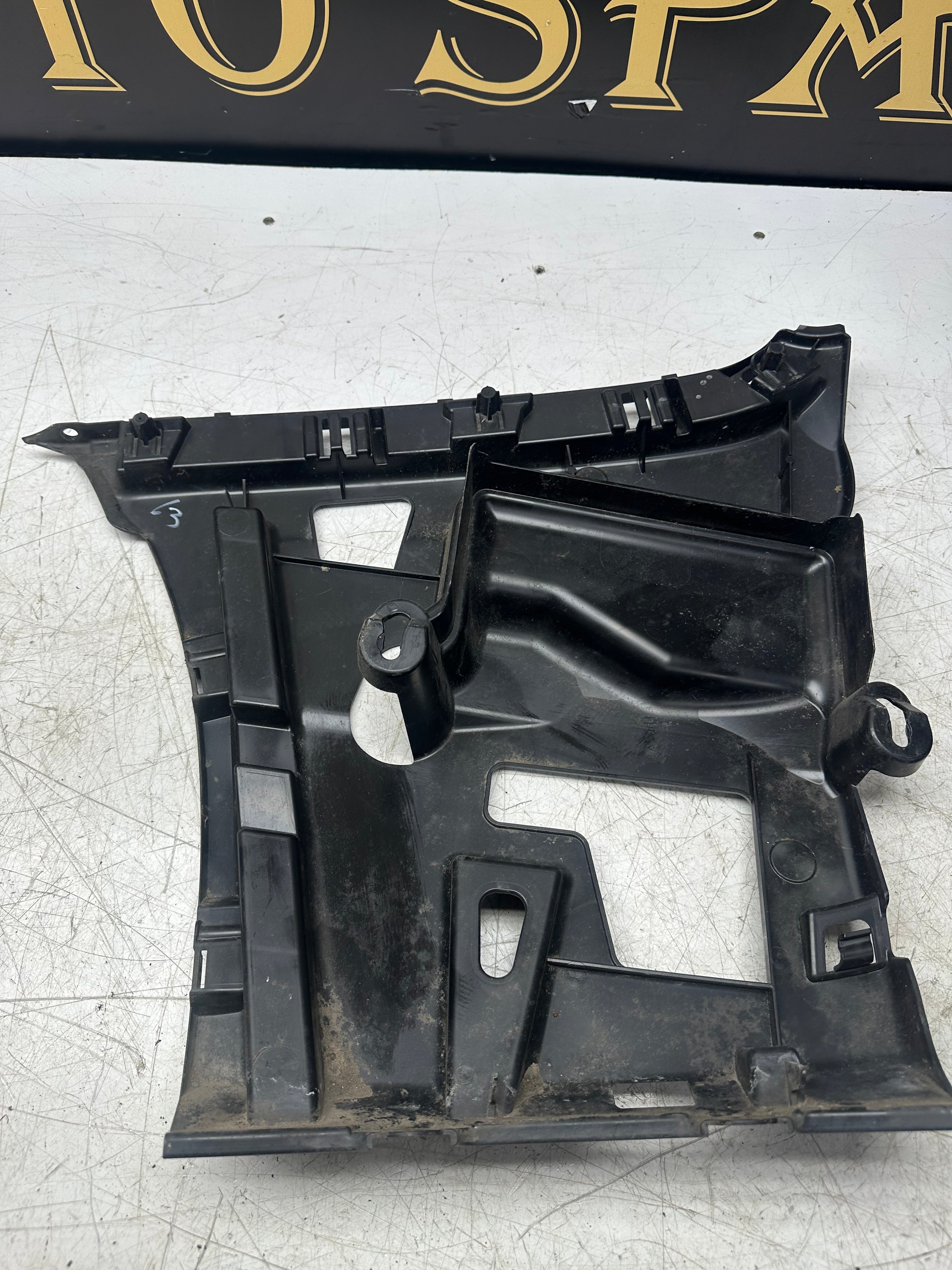 BMW 3 Series F30 Rear Right Bumper Guide (2011–2019)(51127384466)
