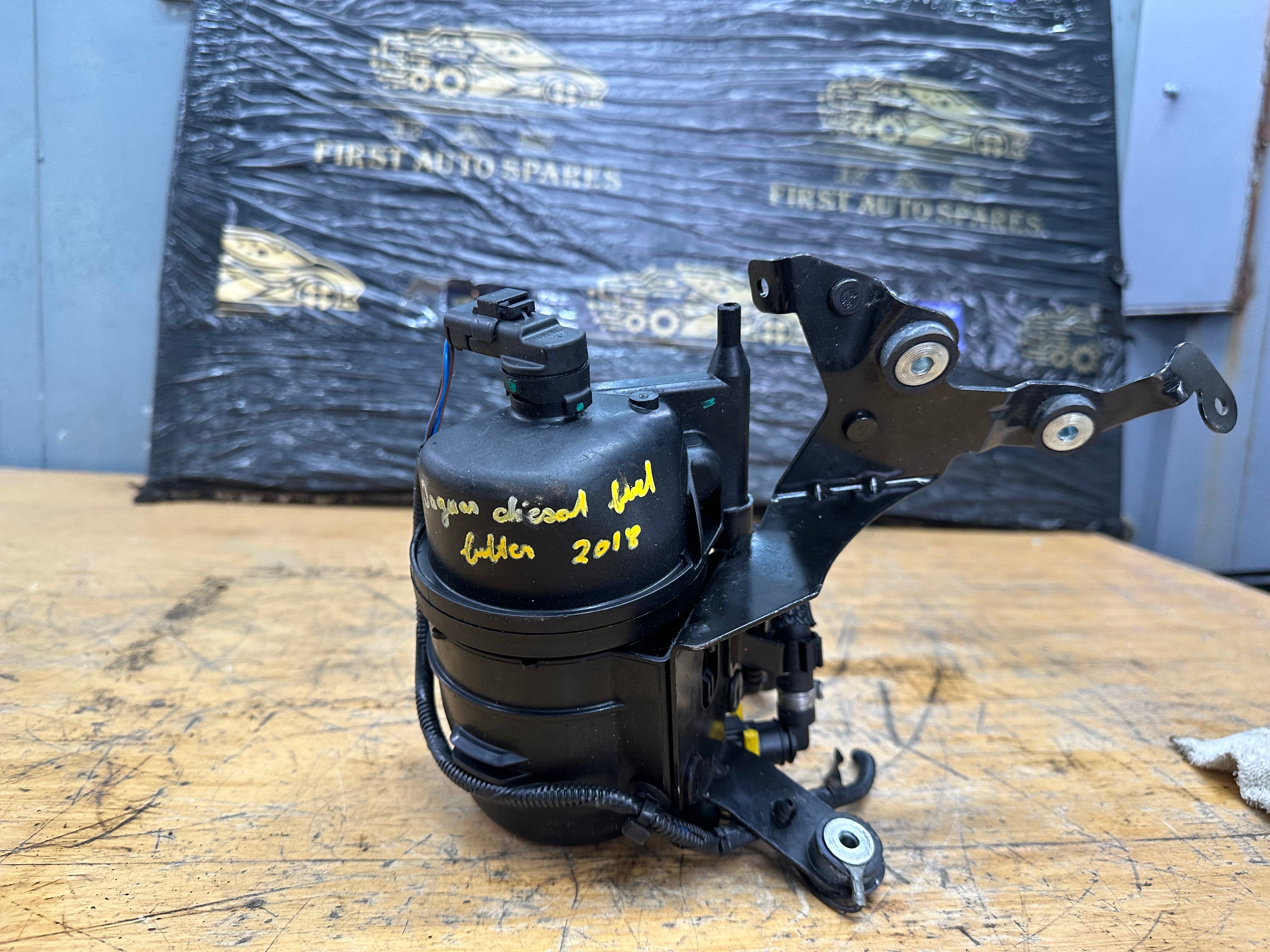 Jaguar F-Pace X761 2017–2021 2.0 Fuel Filter Housing (GX73-9D202-AE)