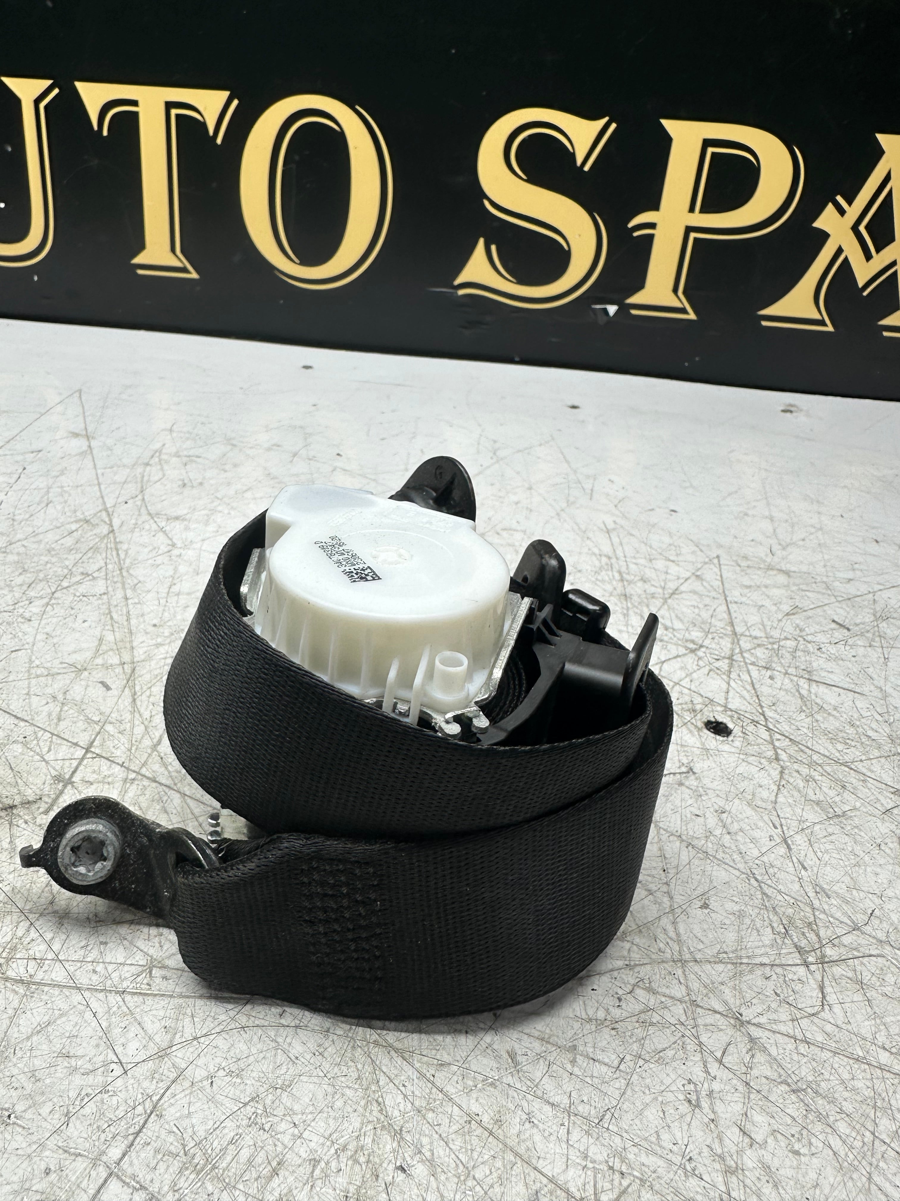 BMW 1 Series / 3 Series Front Seat Belt – Right Side Passenger (34078319D)