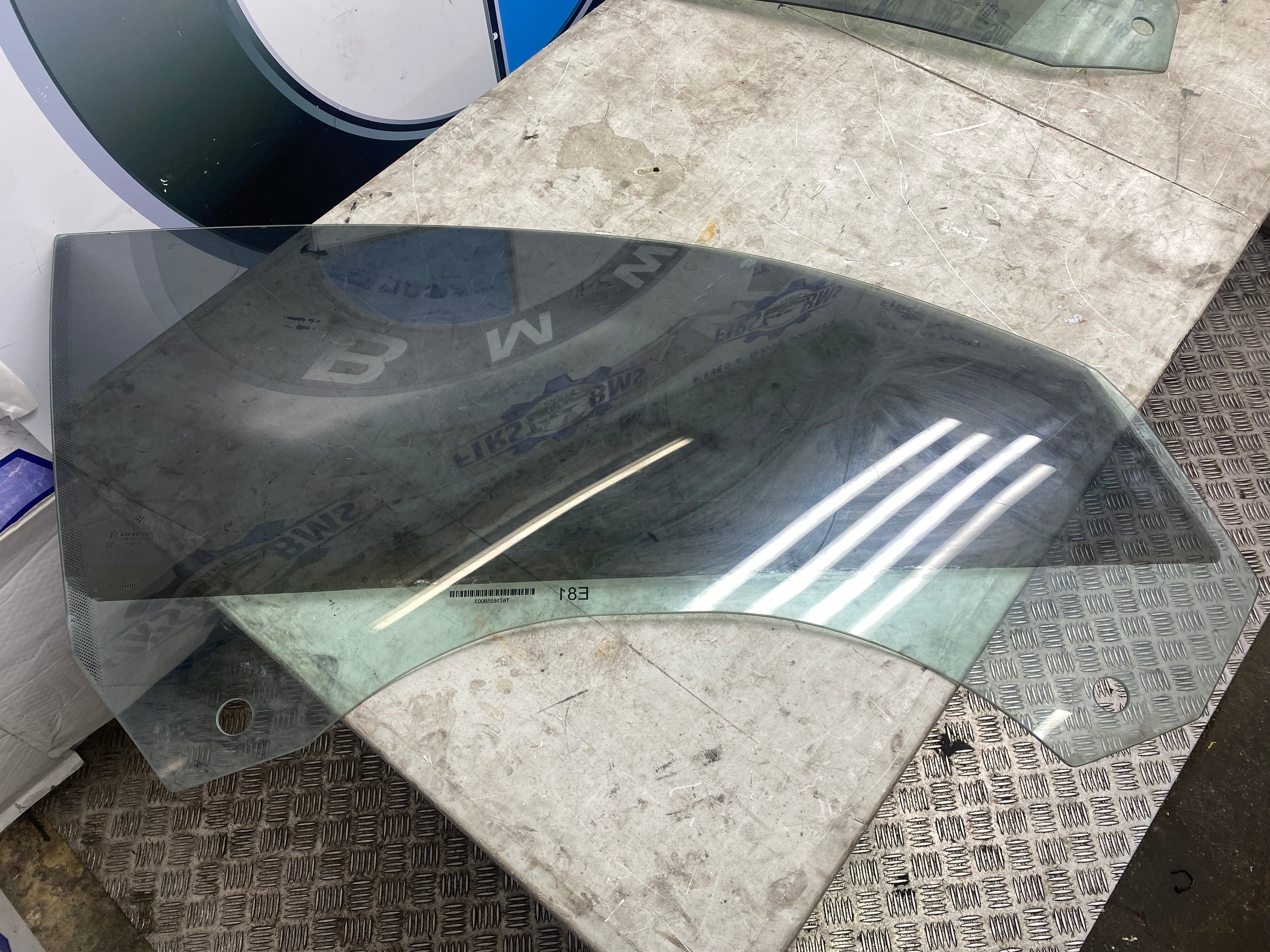 BMW 1 Series E81 Driver Side Door Window Glass – 2007–2012