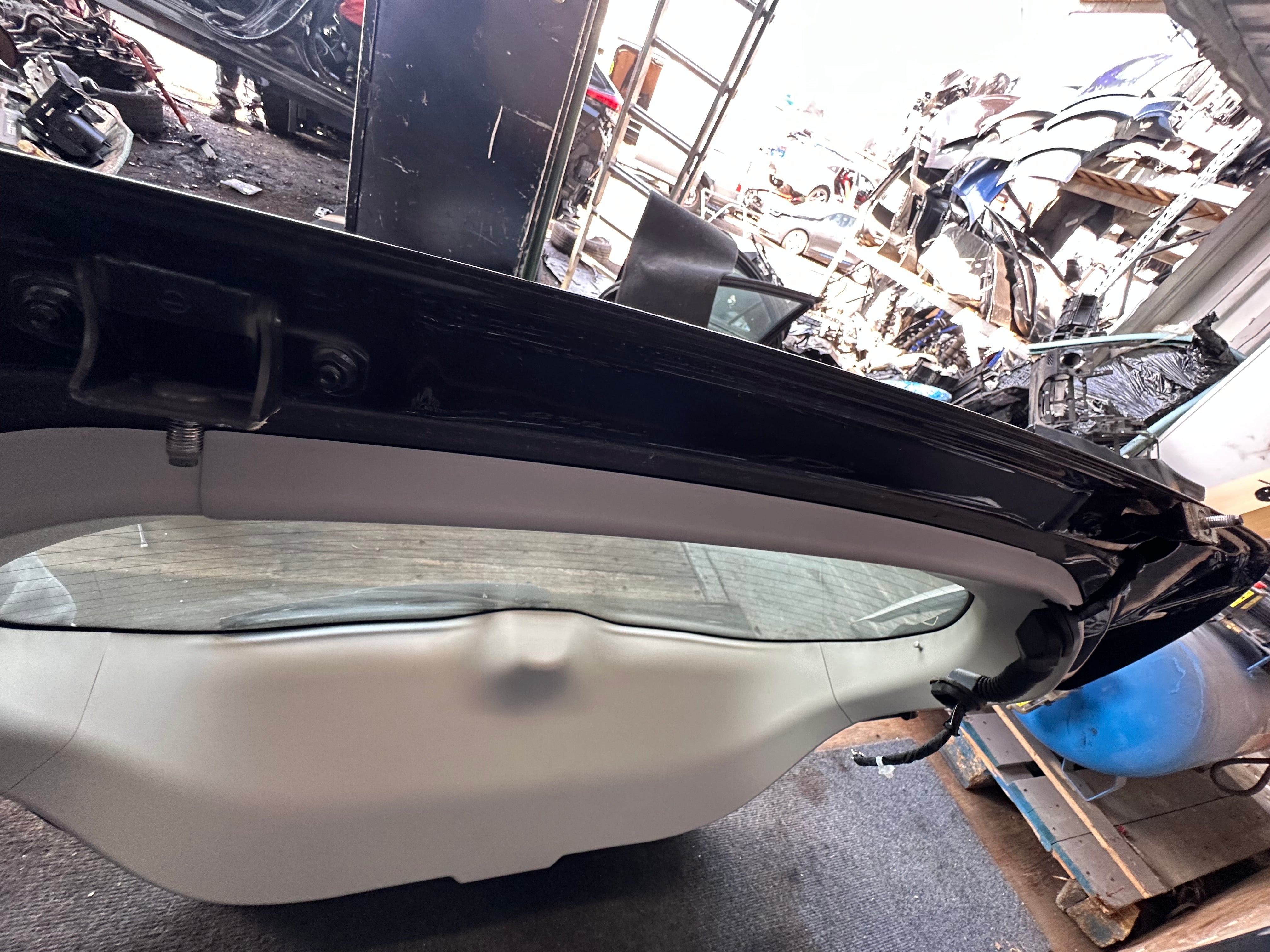 Nissan Leaf 2022 Bootlid / Tailgate