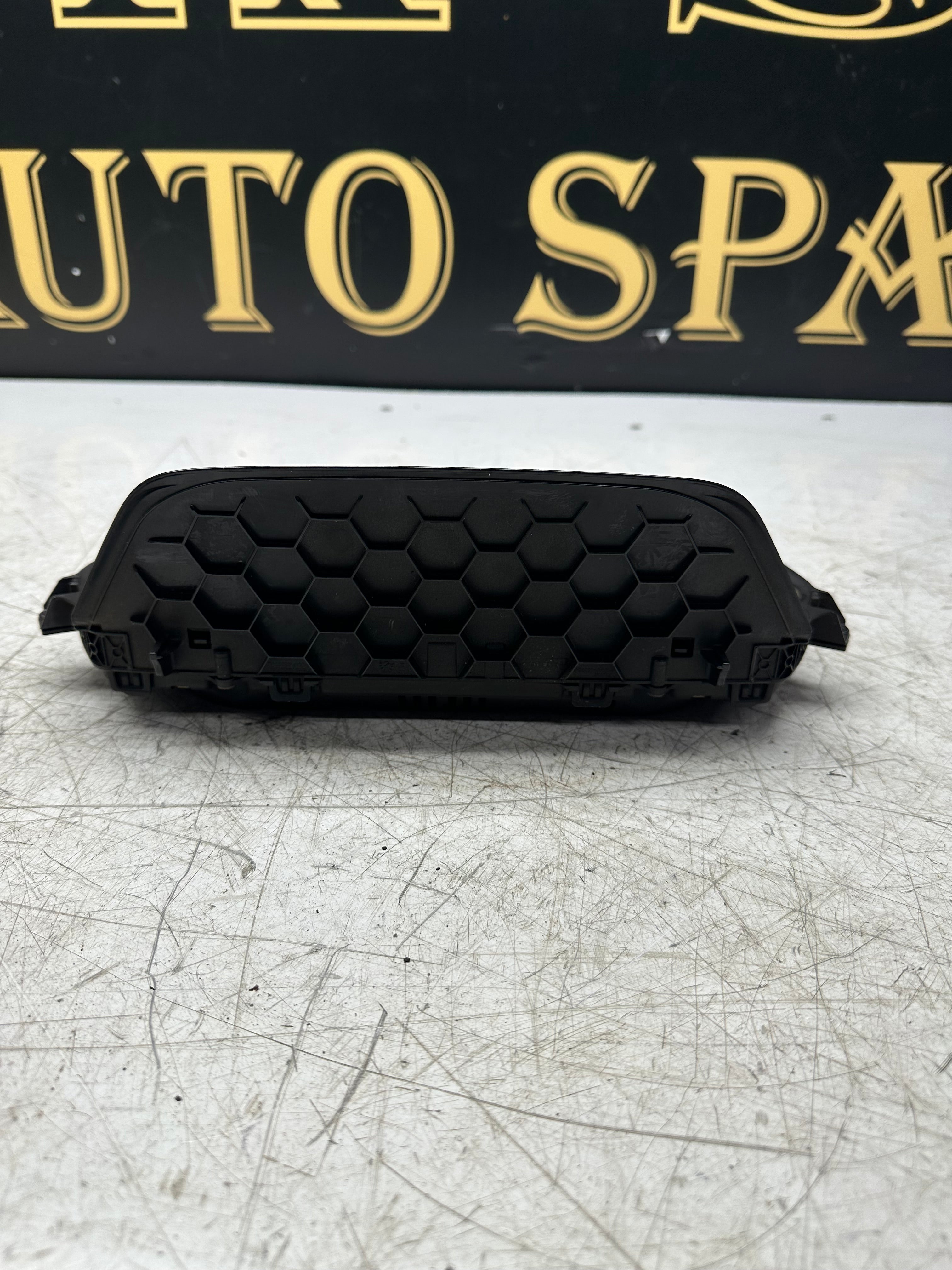BMW 1 Series / 2 Series F40 F44 Instrument Cluster Speedometer – 8709764