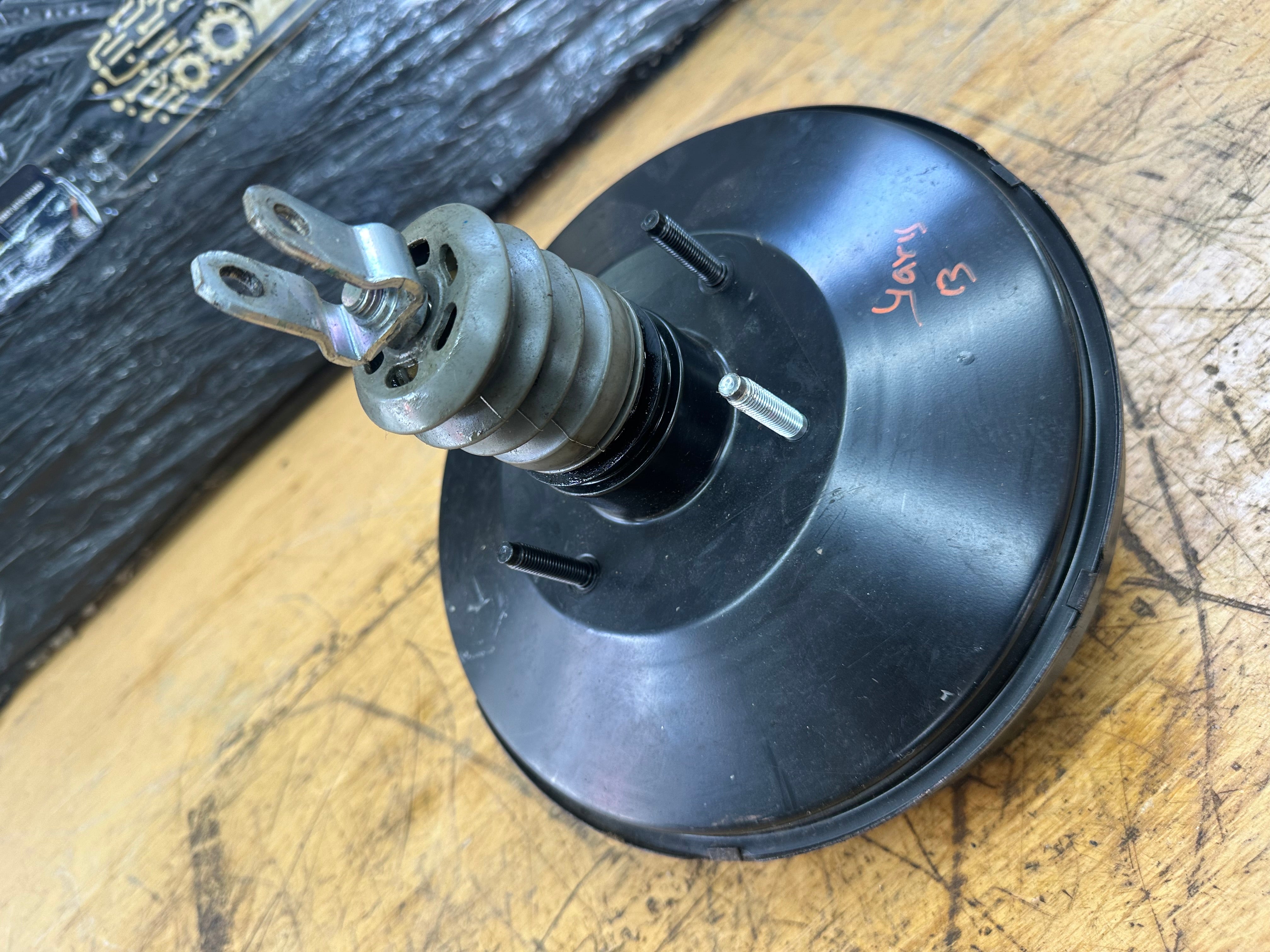 Toyota Yaris 2014 MK3 Brake Pump Servo (47200-0D5607)