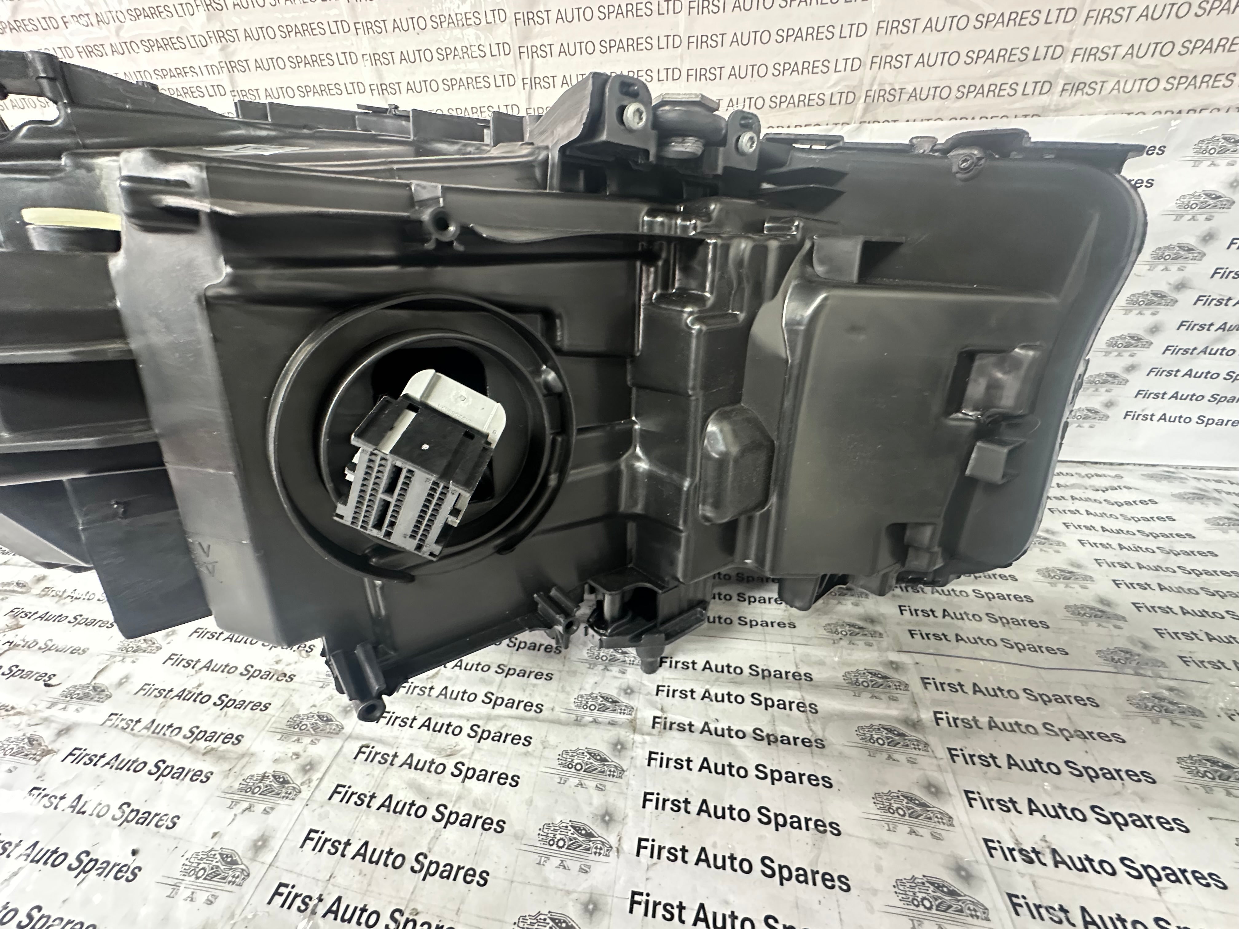 BMW 5 Series G30 Left LED Headlight (7458883-02)