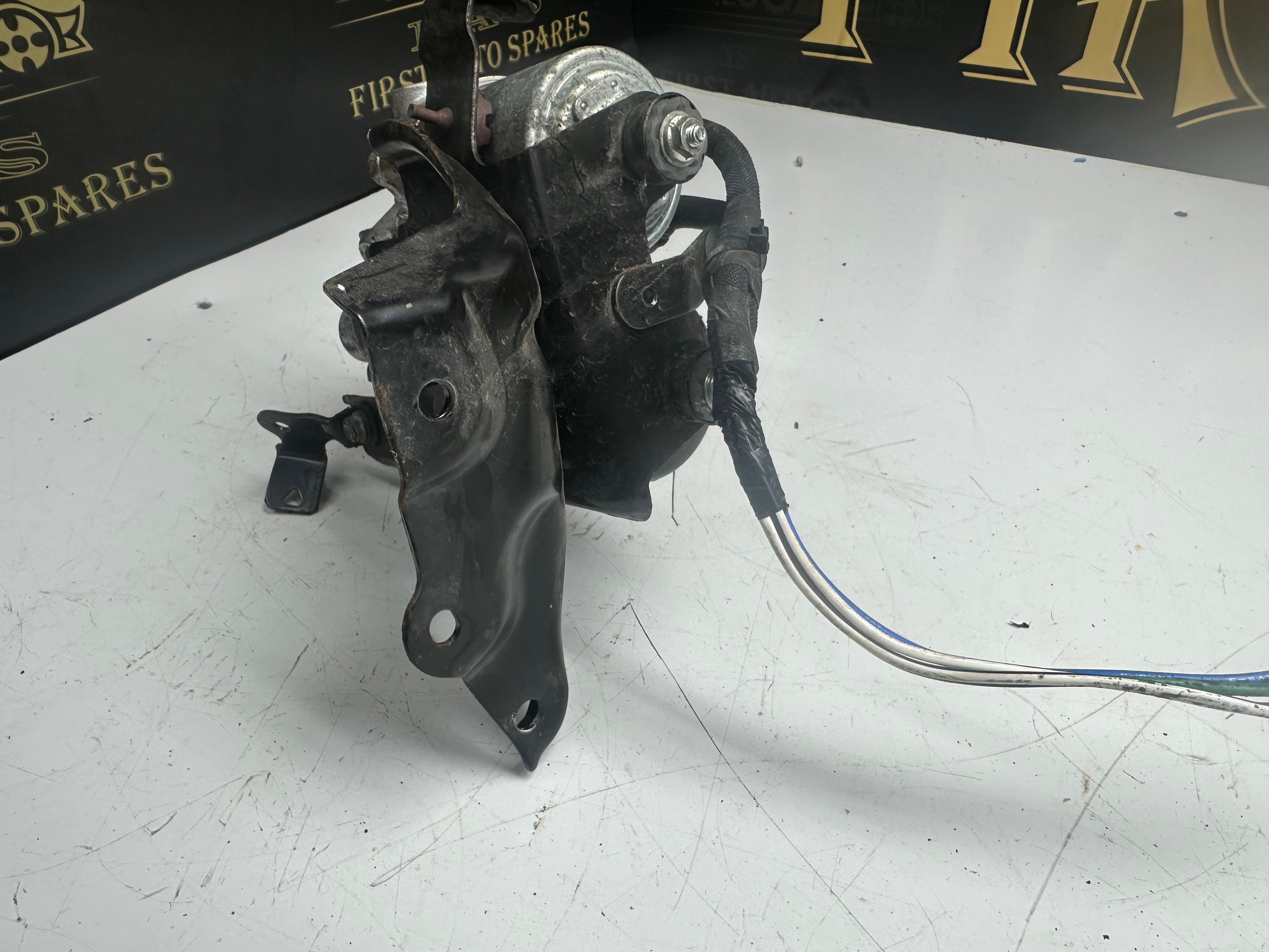 Toyota Auris Anti-lock ABS Brake Booster Pump Actuator (47070-12010)