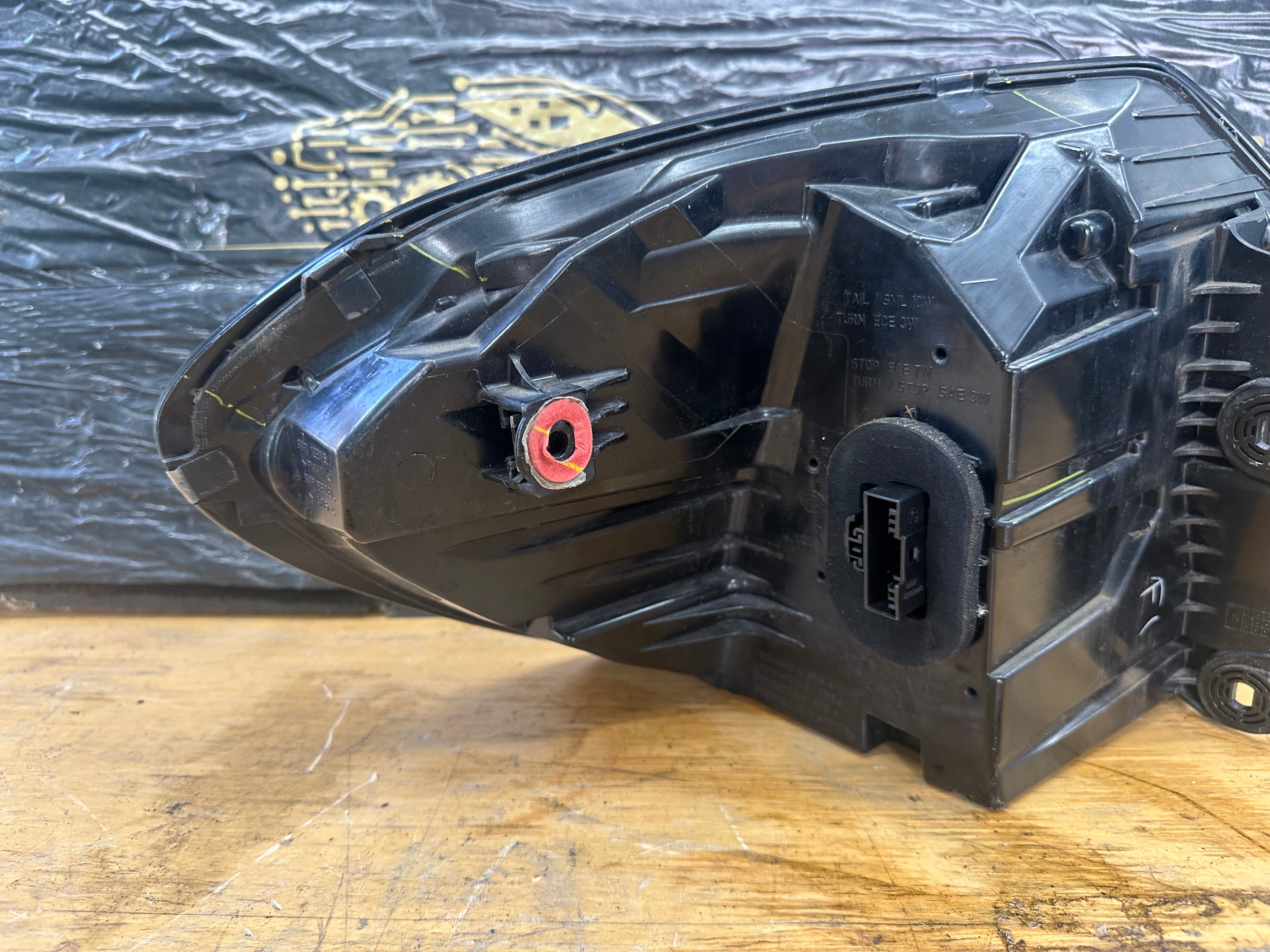 BMW X3 G01 2021 F97 LCI Right Rear Tail Light (H4946304807)