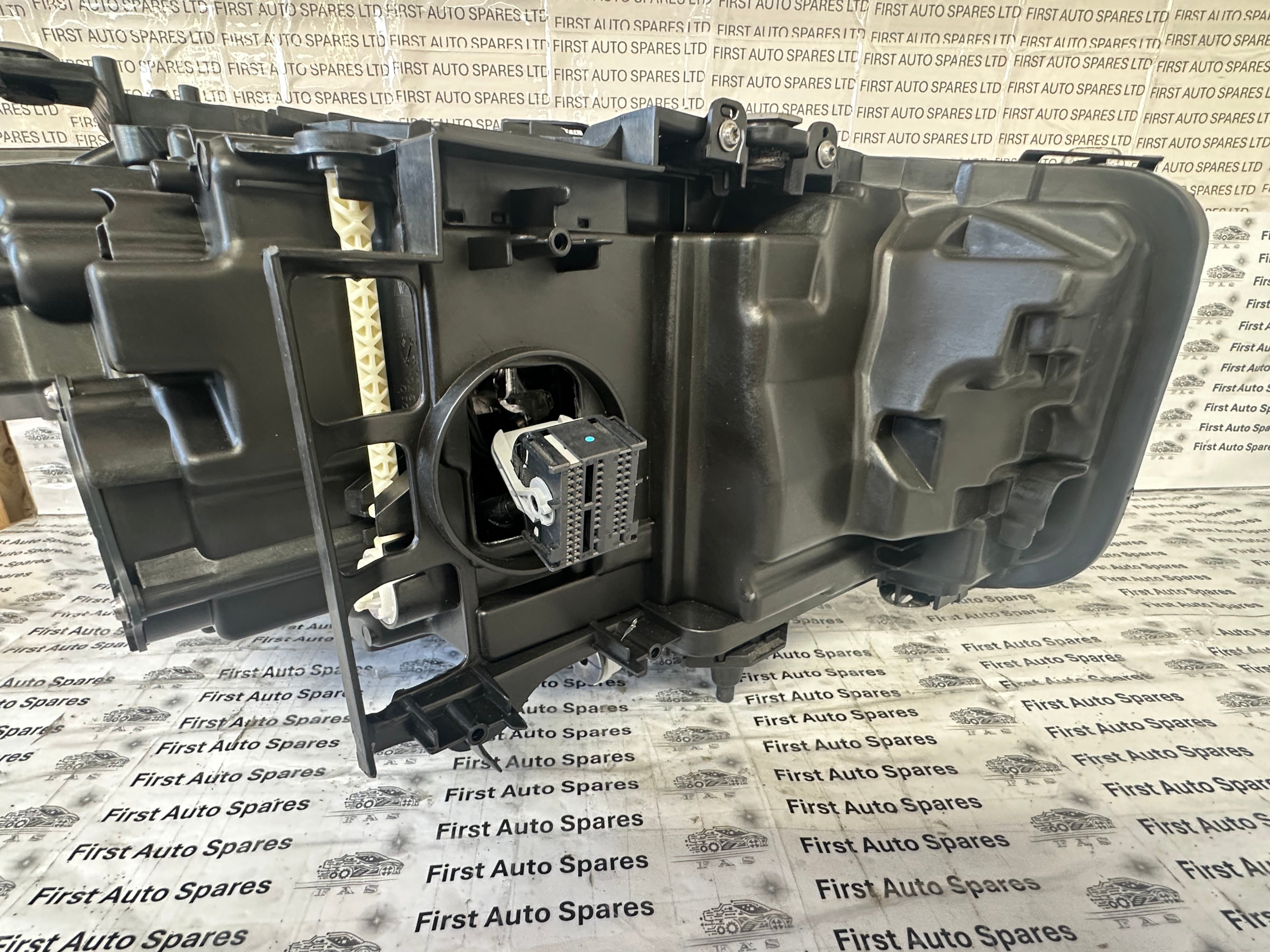 BMW 5 Series G30 F90 G31 LED Left Headlight (9479273-10)