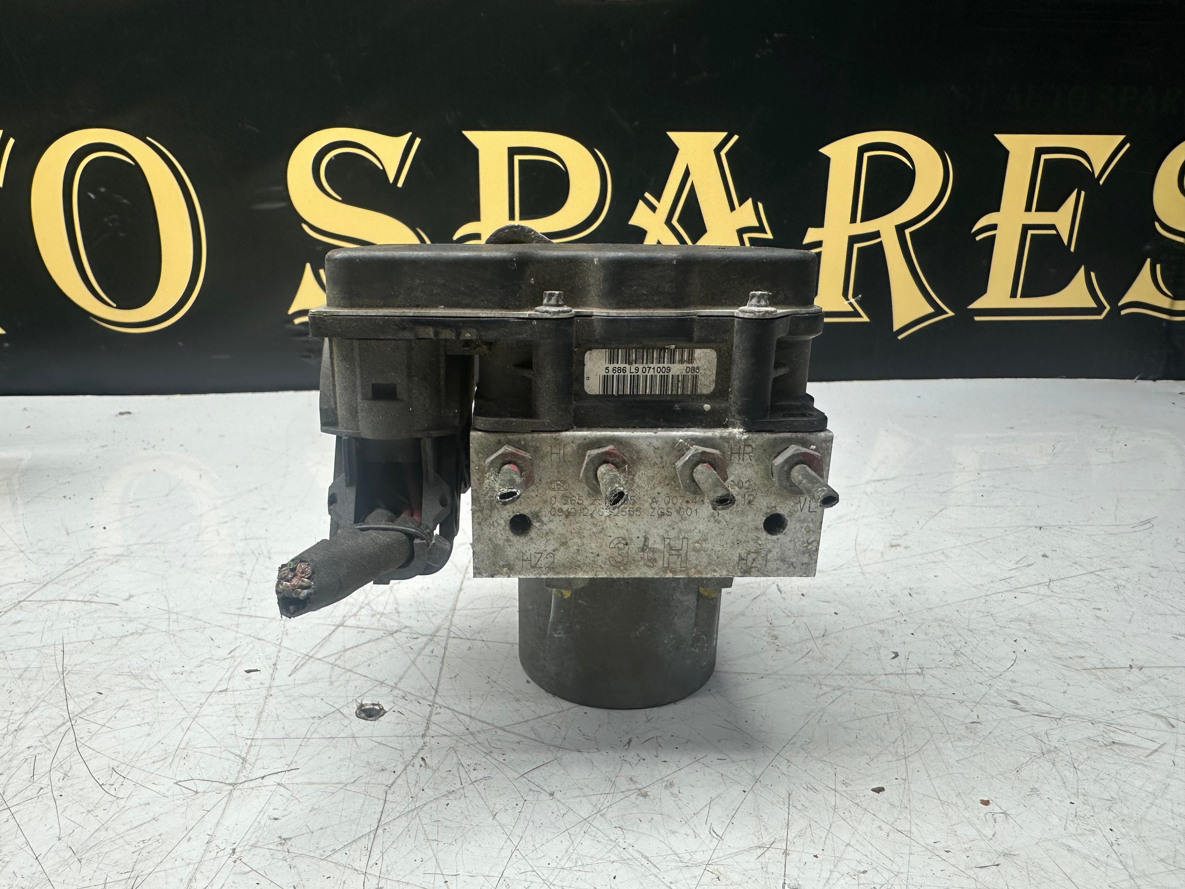 Mercedes Sprinter ABS Pump 2007-2012 (0265251365)