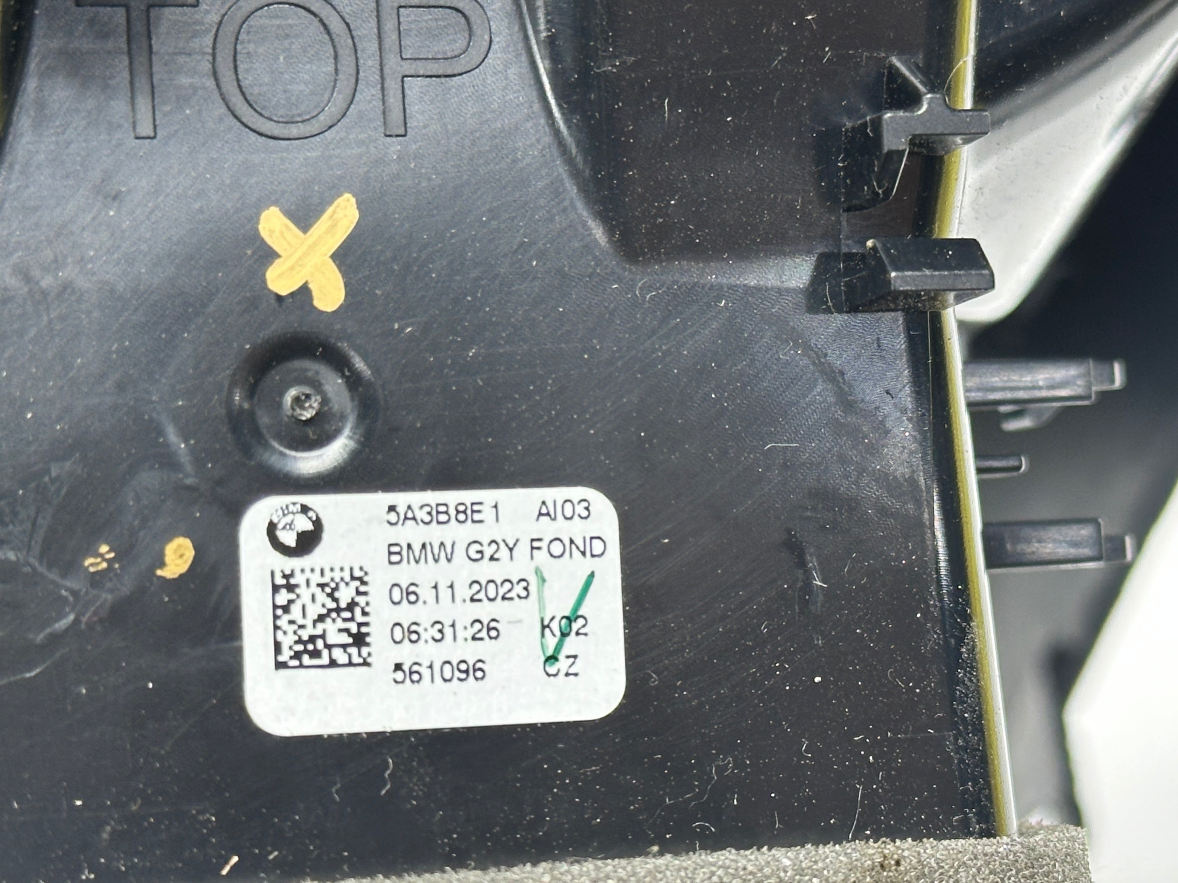 BMW i4 G26 eDrive40 Center Console Air Vent (5A3BBF4-02) (5A3B8E1) (5A84160) (6806816) (106060074C) (5116 7943079) (12784312)