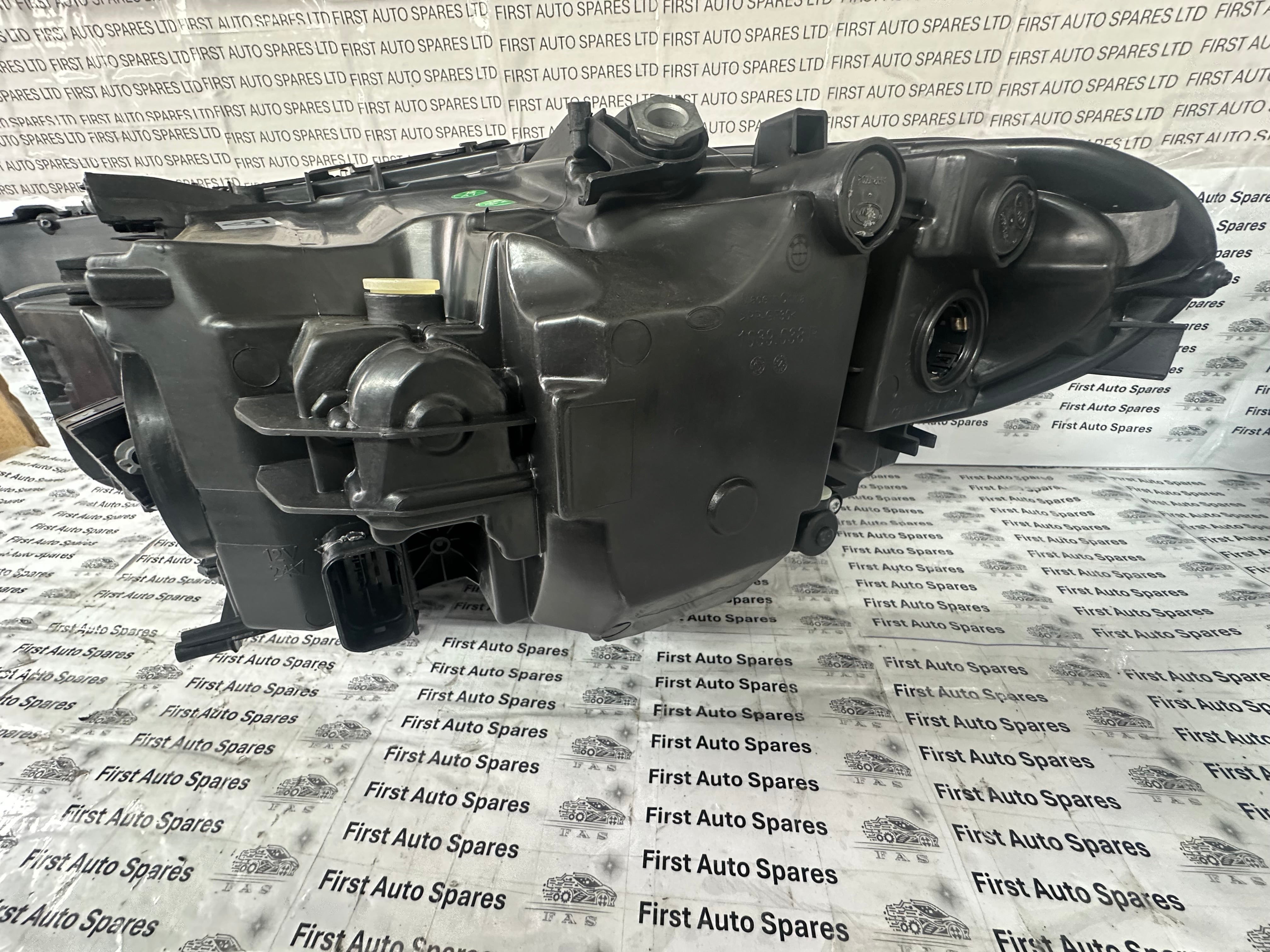 BMW 5 Series G30 Right LED Headlight (7458884-02)