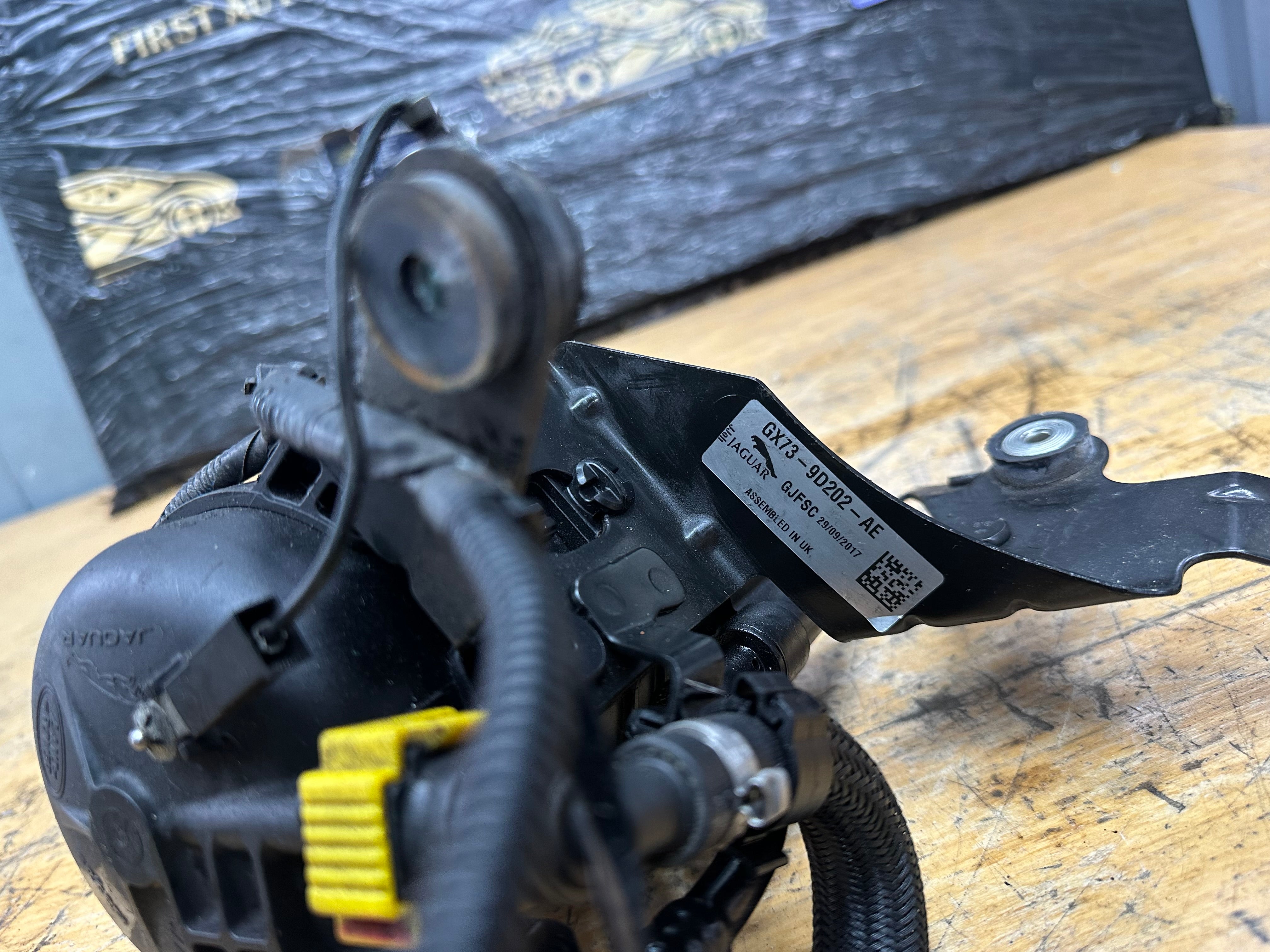 Jaguar F-Pace X761 2017–2021 2.0 Fuel Filter Housing (GX73-9D202-AE)