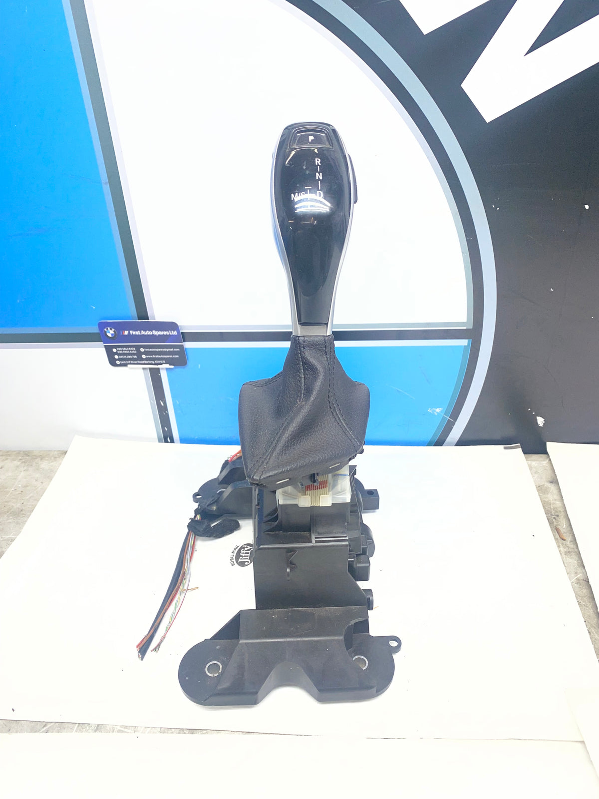 BMW 2 Series F45 F46 Automatic Gear Knob Stick Shifter Selector (7950471-01)