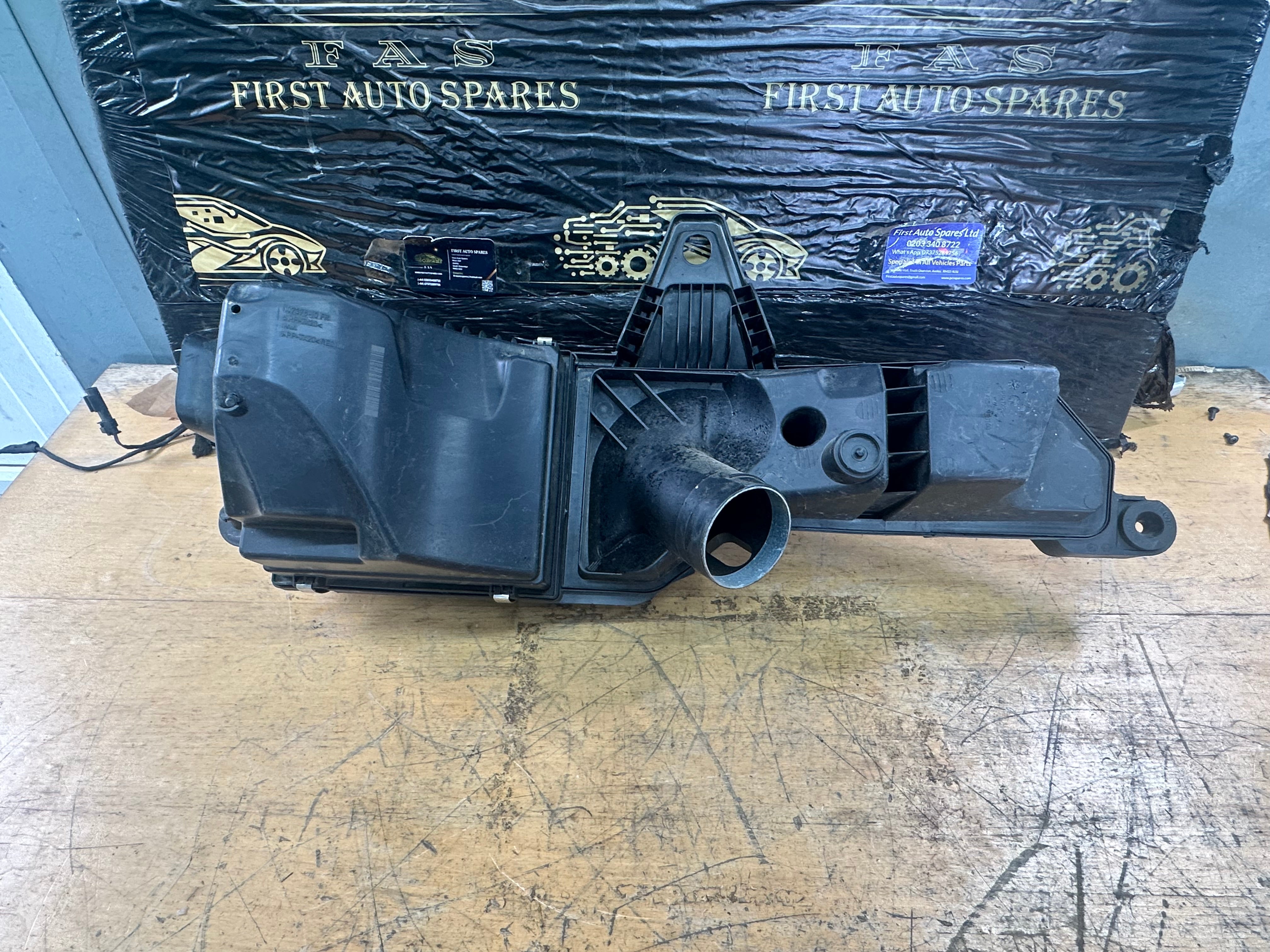 BMW 1 Series F20 2014 Diesel Air Filter Box (107378-10)