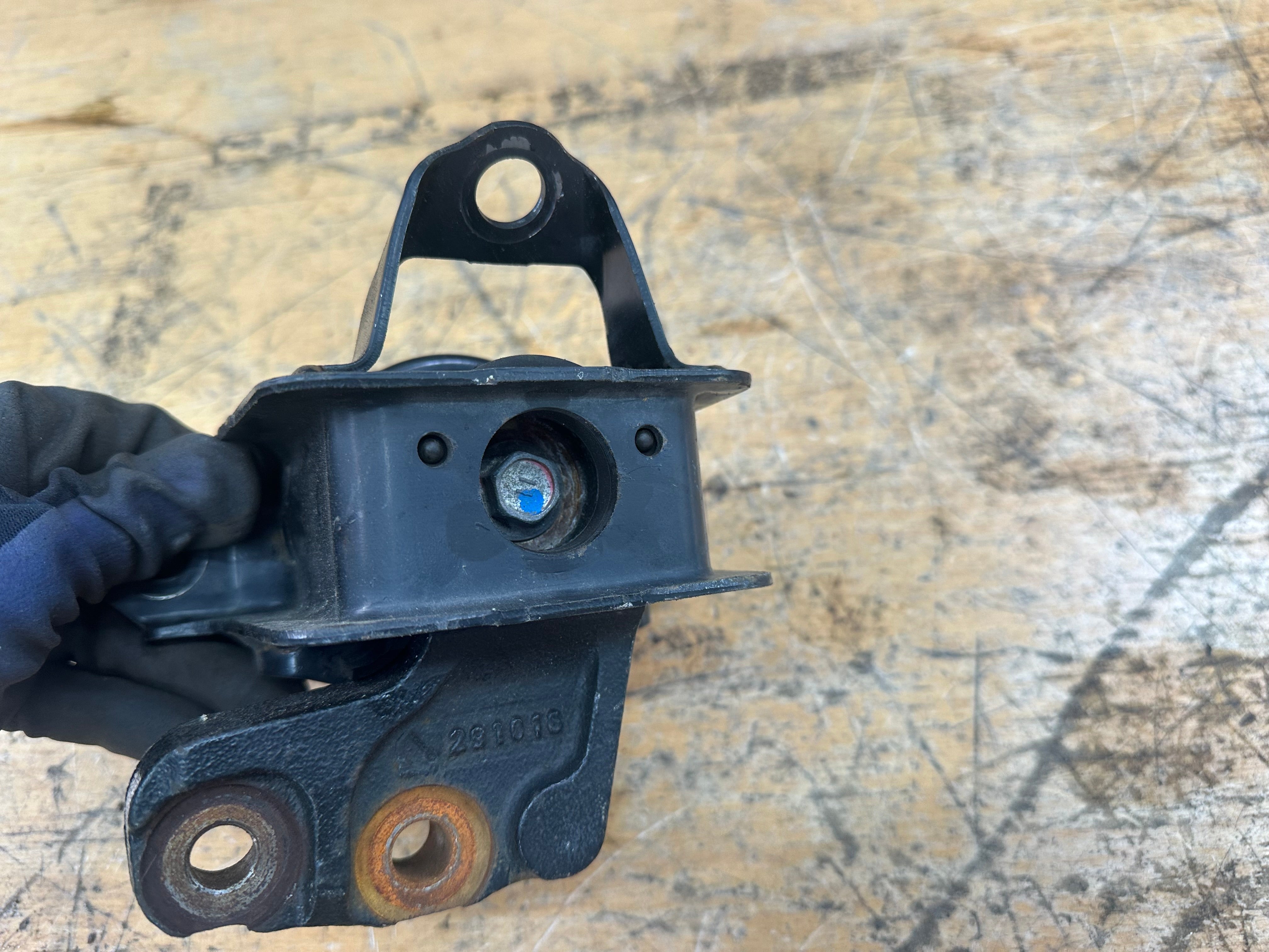 Toyota Aygo 2014-2022 Engine Mount