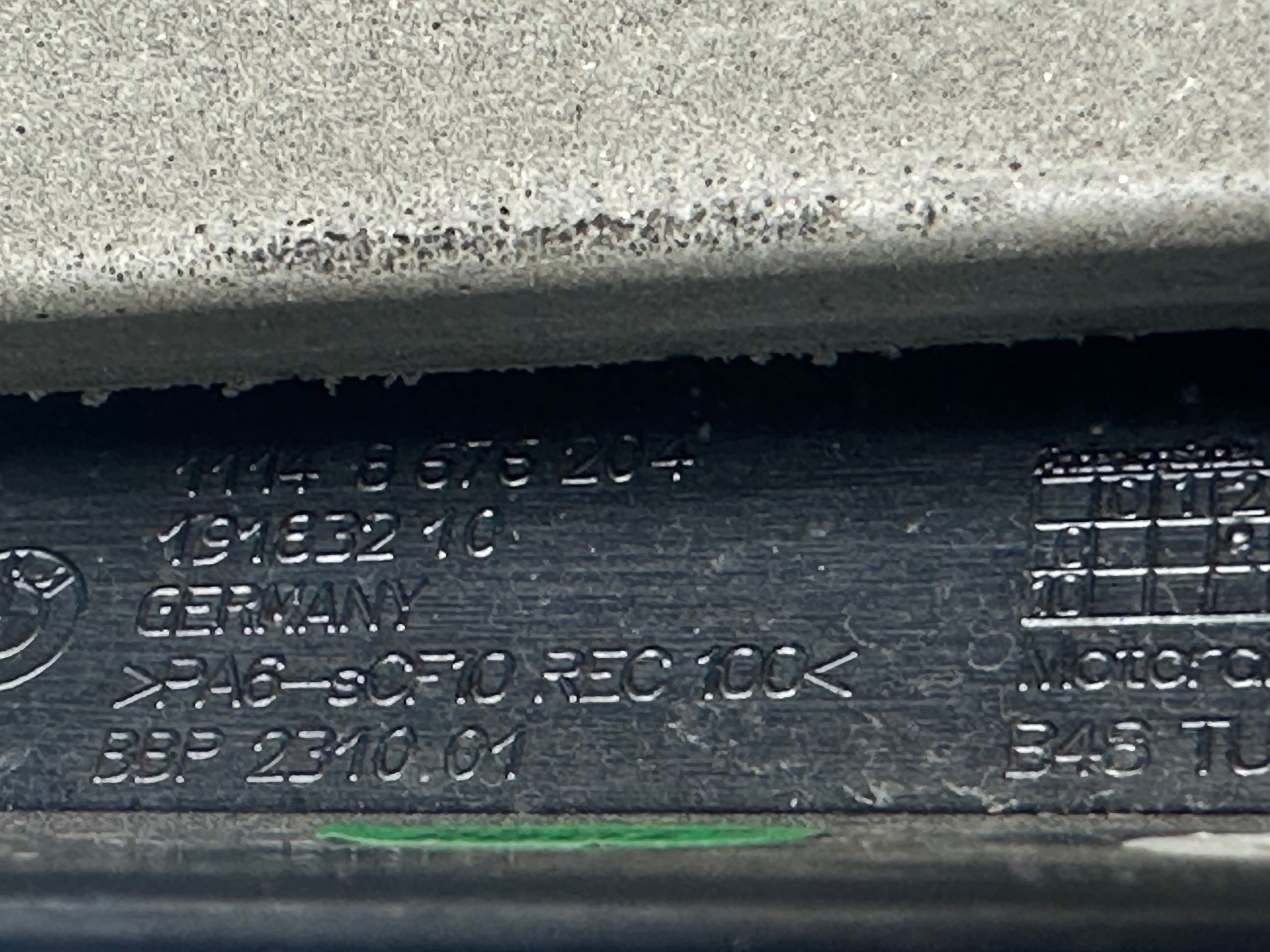 BMW 3 G20 G80 G28 Engine Cover 330e Plug-In Hybrid (19183210) (11148676204)