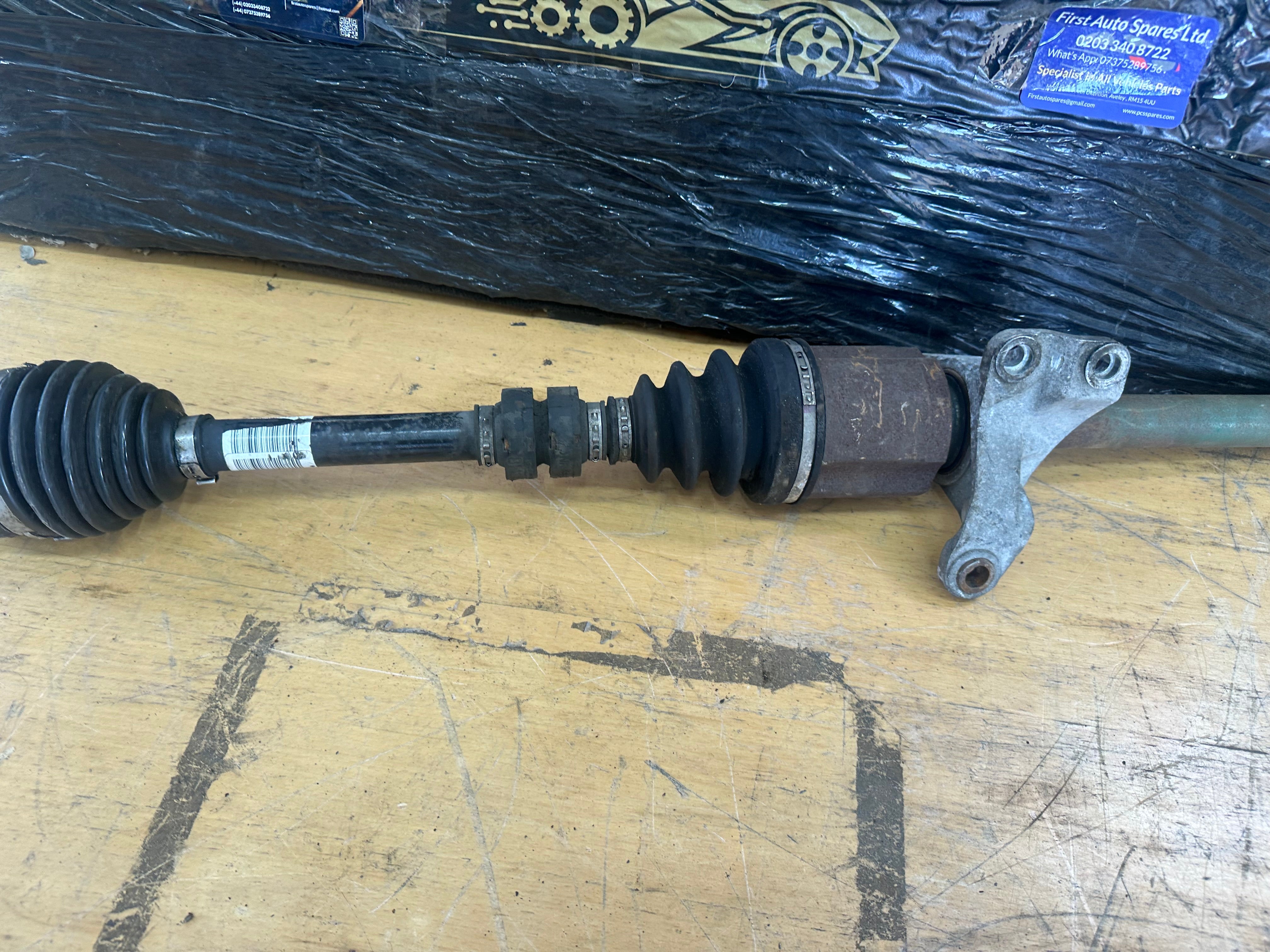 Nissan Qashqai 2013 Driveshaft Right Driver Side O/S (39100BB32B) (EBJ100MBP122F)