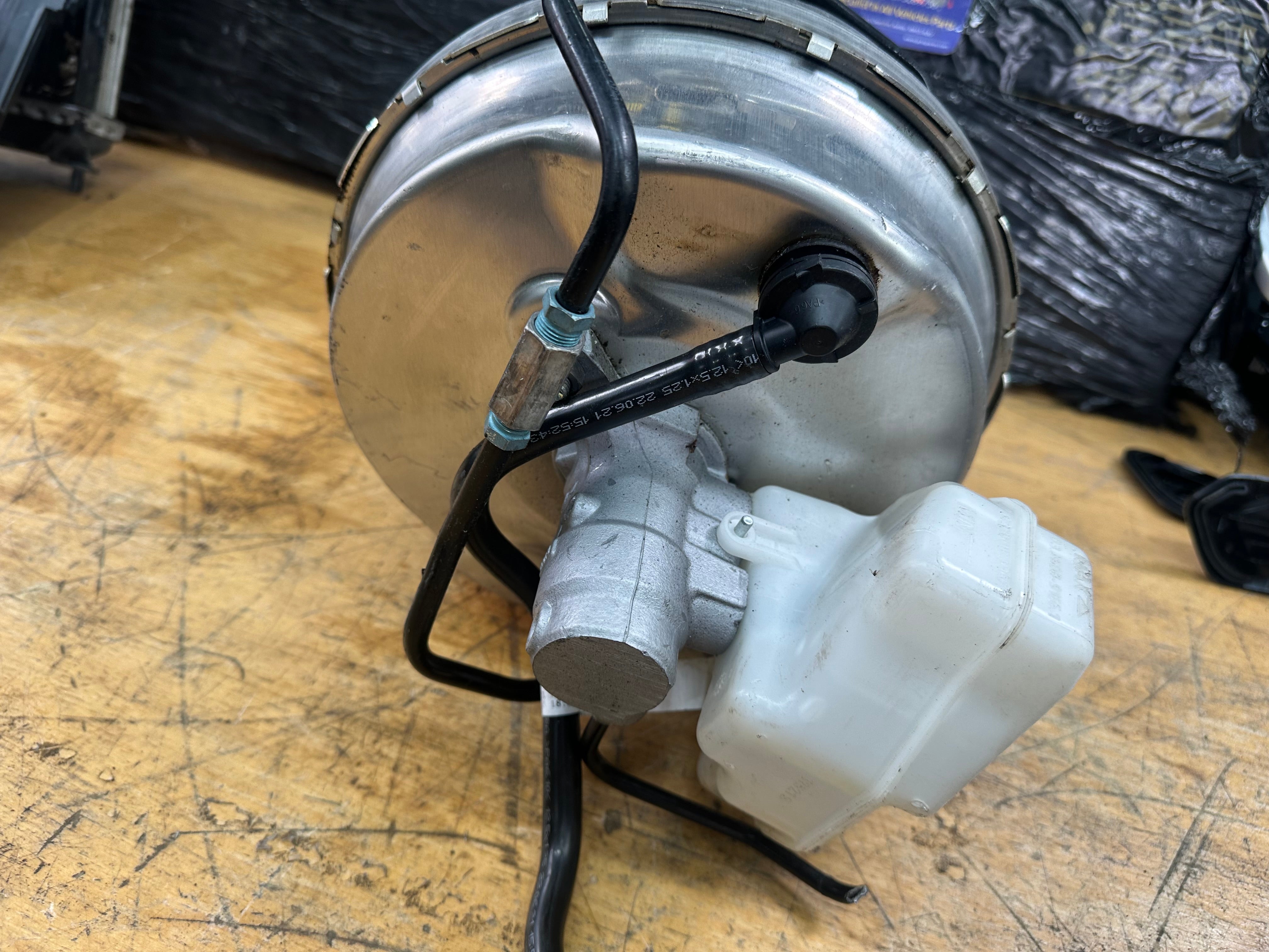 BMW X3 M X4 M Series 2019 F97 F98 Brake Master Cylinder (8074223)