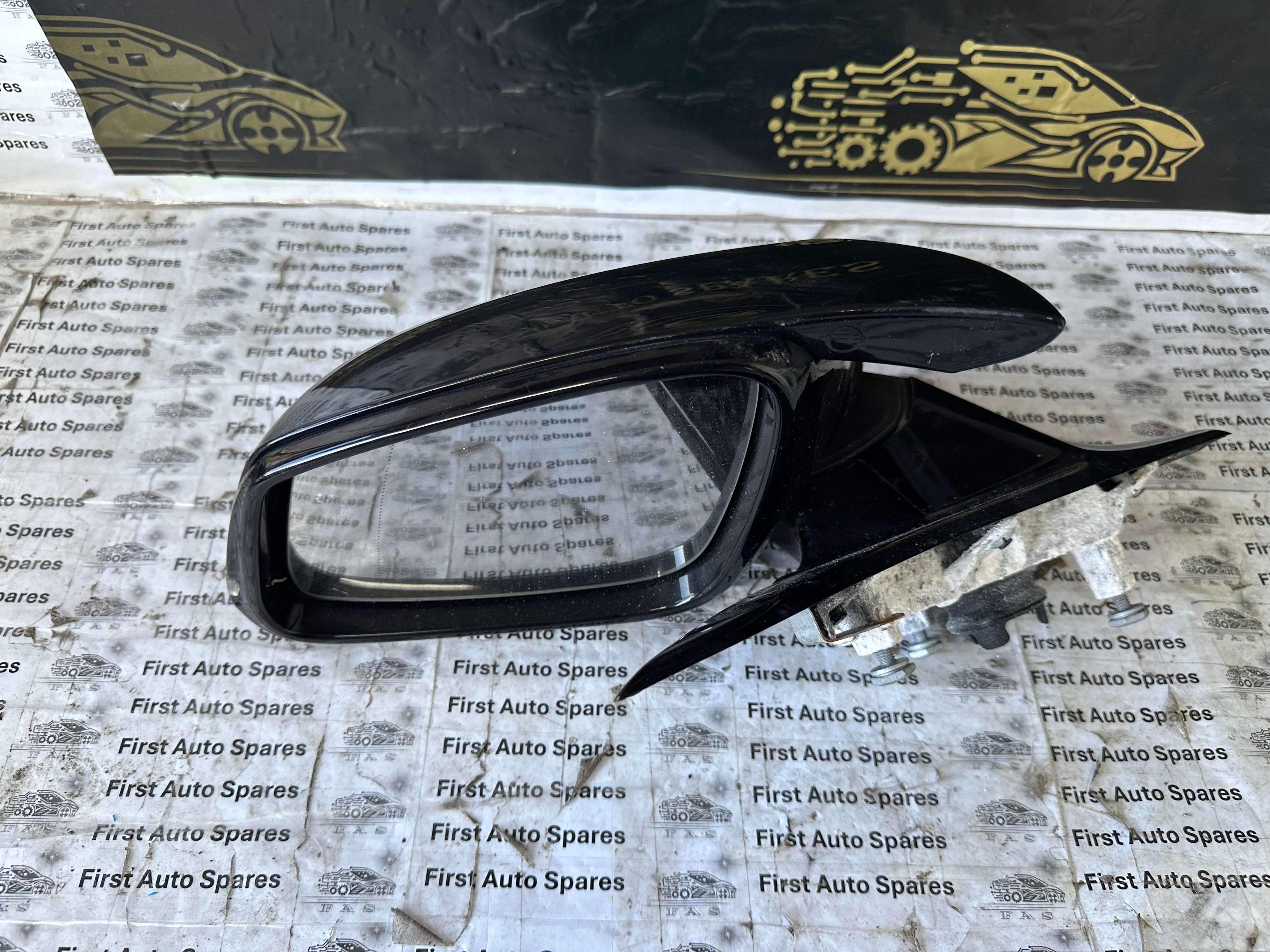 BMW 3 Series M3 F80 F30 Left N/S Electric Wing Mirror 9-Pin Plug (20773007)