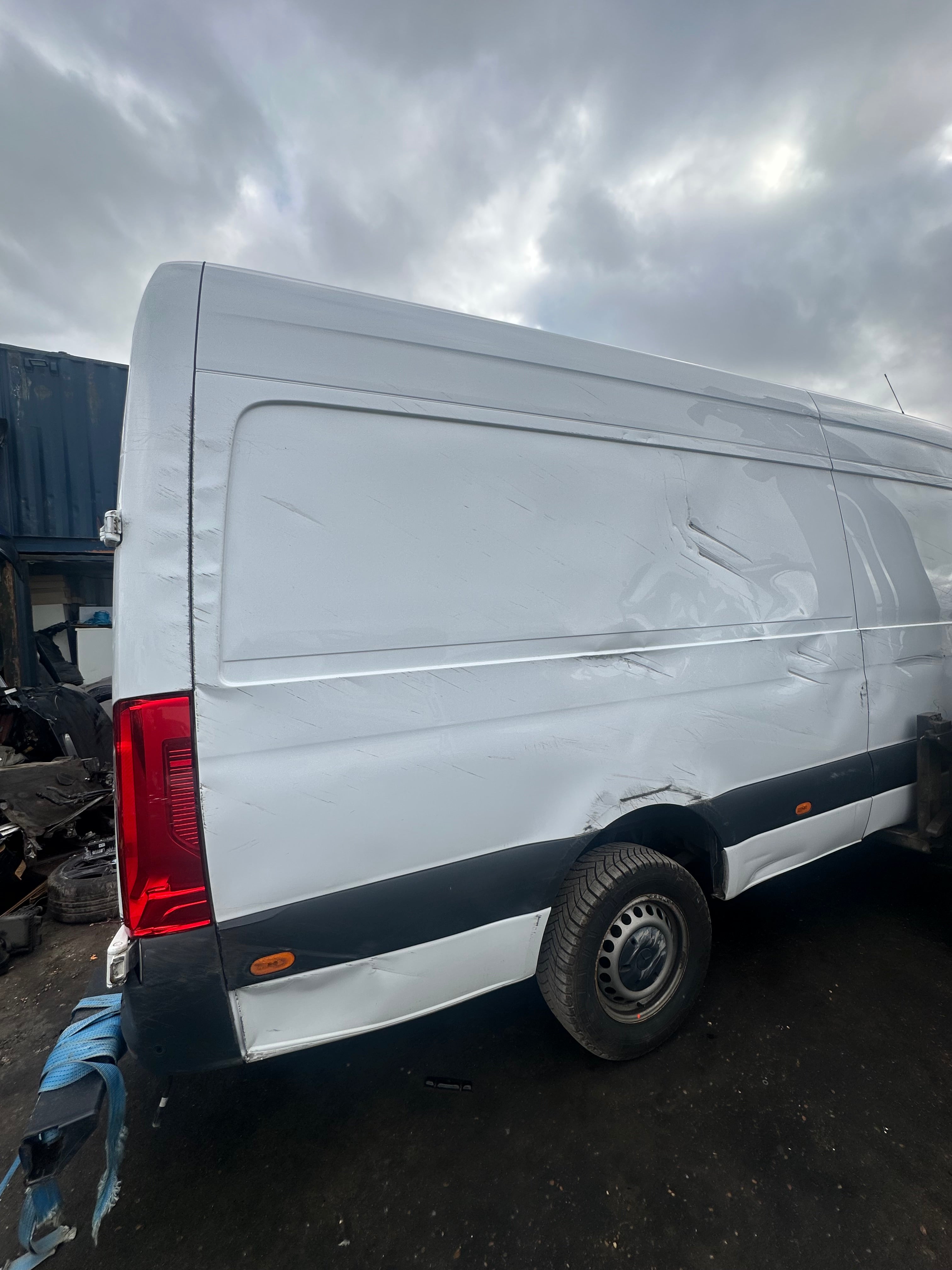 Mercedes-Benz Sprinter 317 Progressive CDI 2.0 Diesel 2023 – For Parts