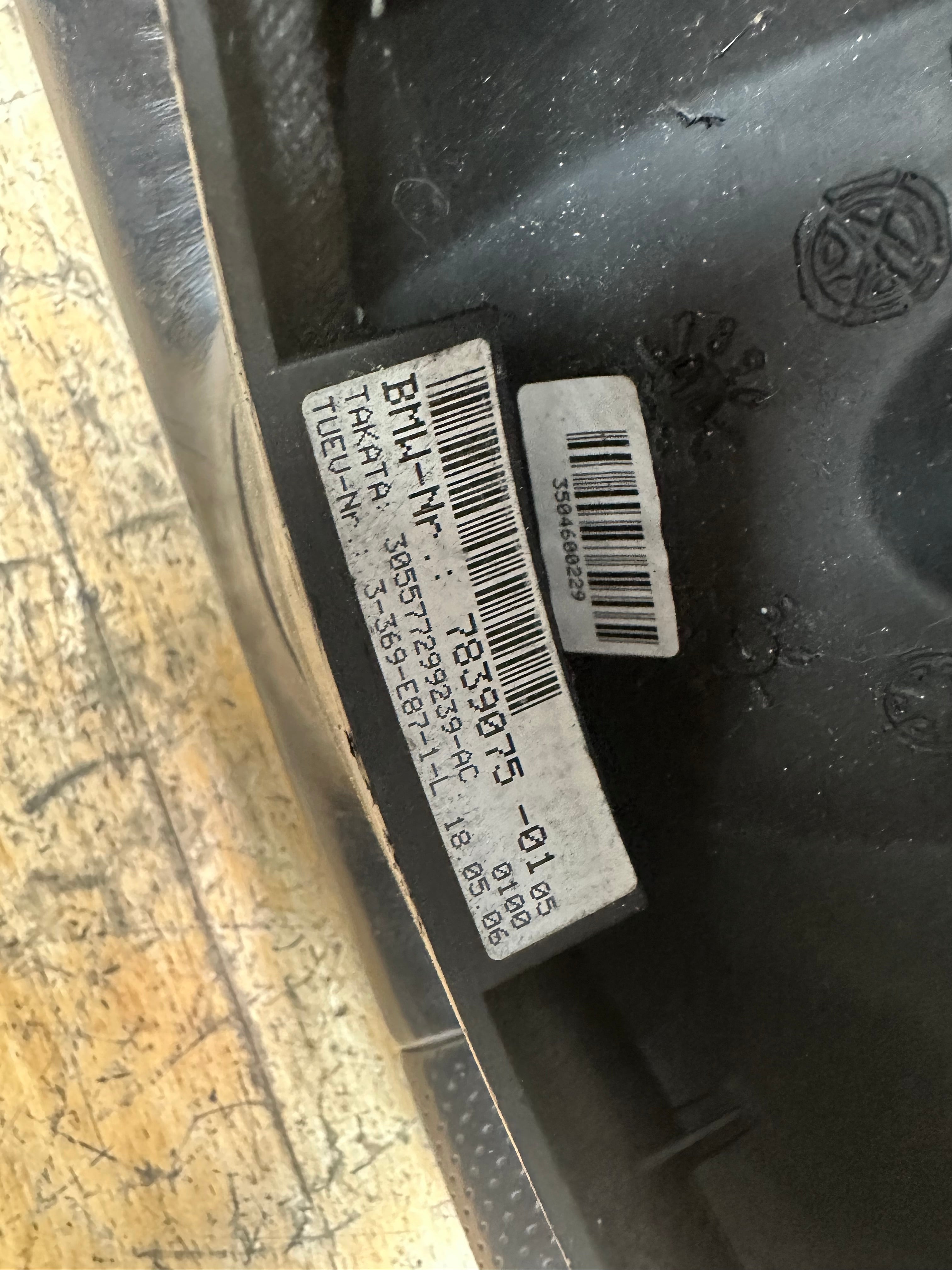 BMW 3 Series M E90 E92 E82 E84 2010 Steering Wheel (7839075-01)