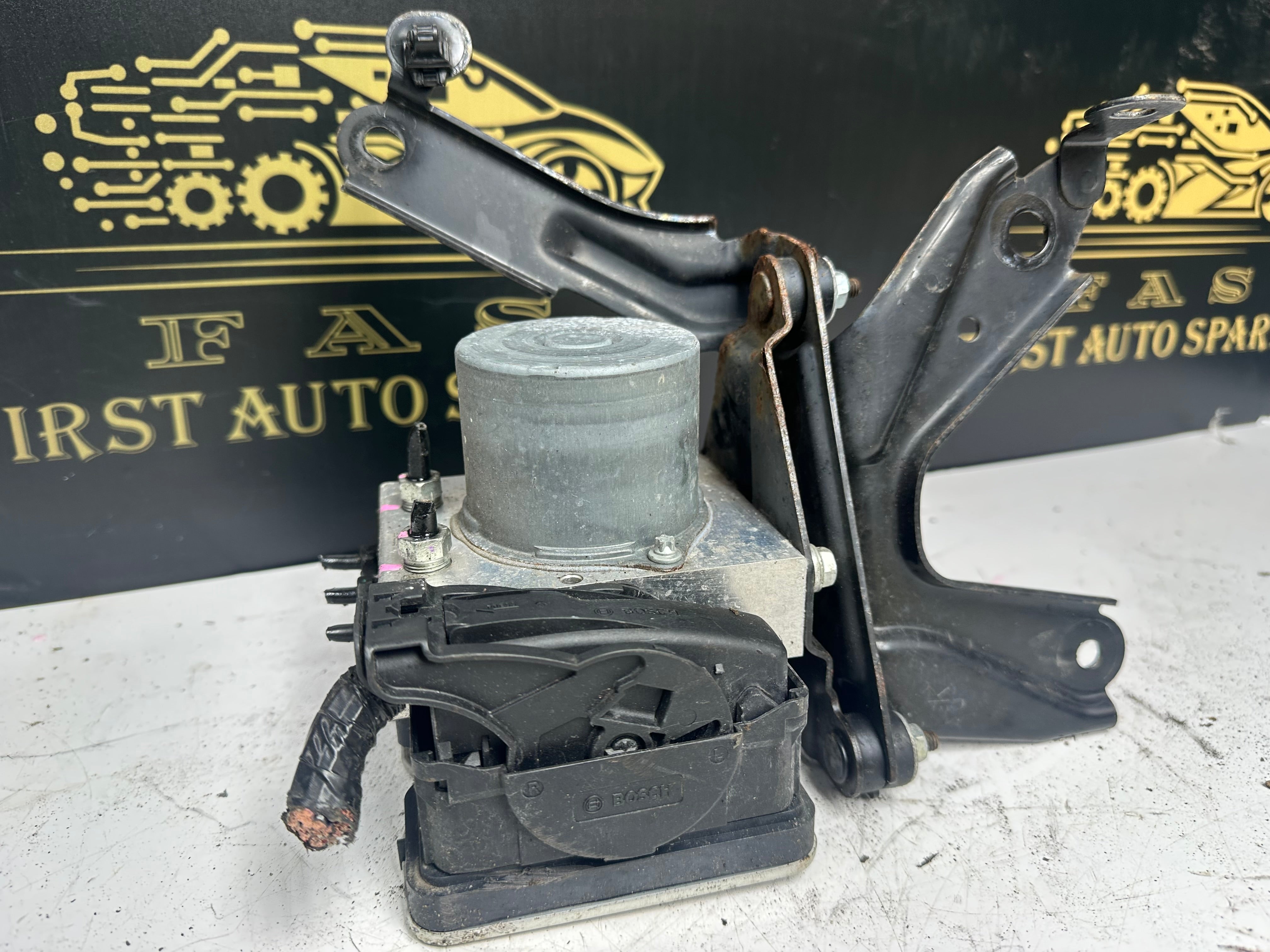 Toyota Yaris P21 2021 1.5 Hybrid ABS Pump (44540-K0151) (3330A20009) (0265957020)