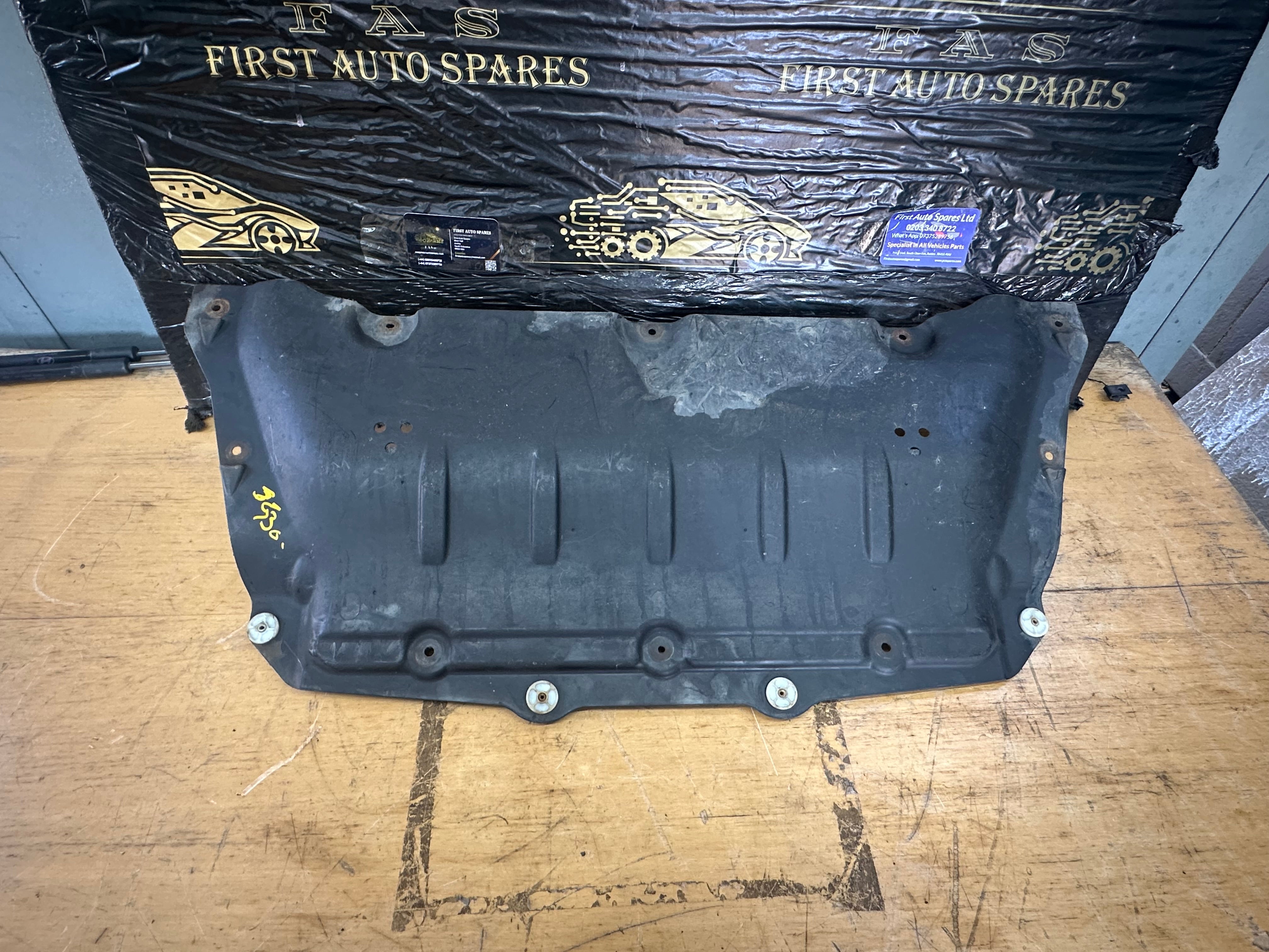 BMW G11 G30 Steering Gear Rack Cover Underbonnet Panel Insulation RWD (7363730)