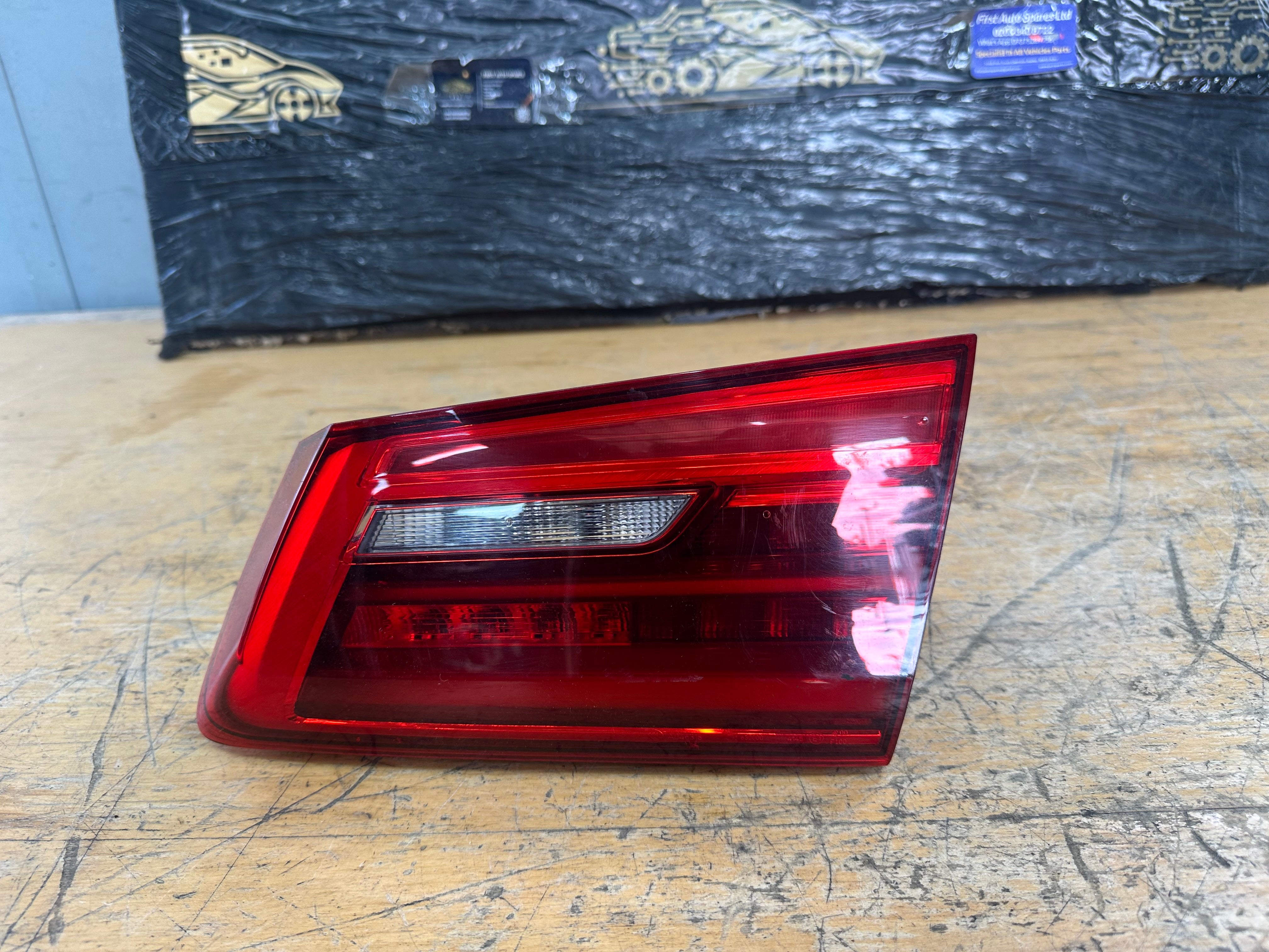 BMW 5 Series G30 Driver's Right O/S Rear Inner Bootlid Light (630252)